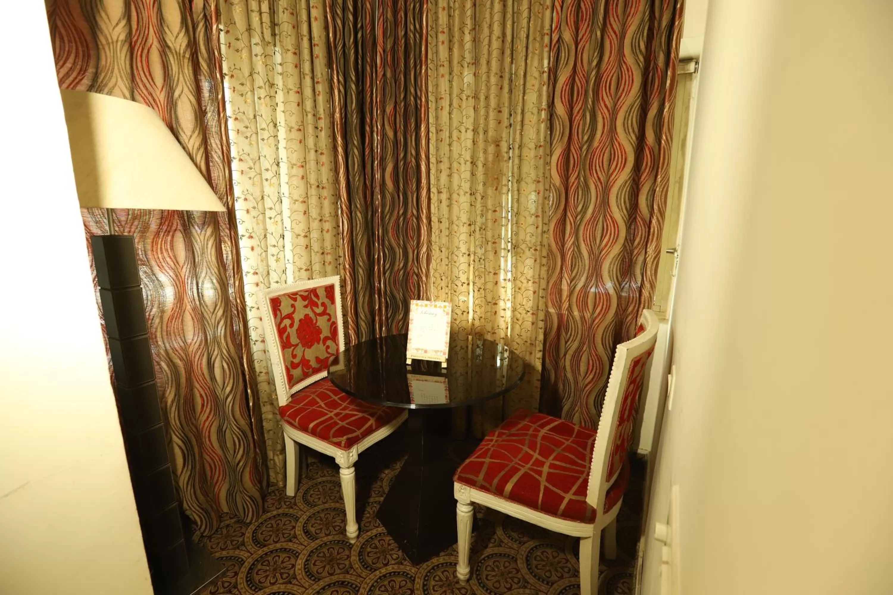 Seating area in Hotel Capitol Hills - Greater Kailash Delhi