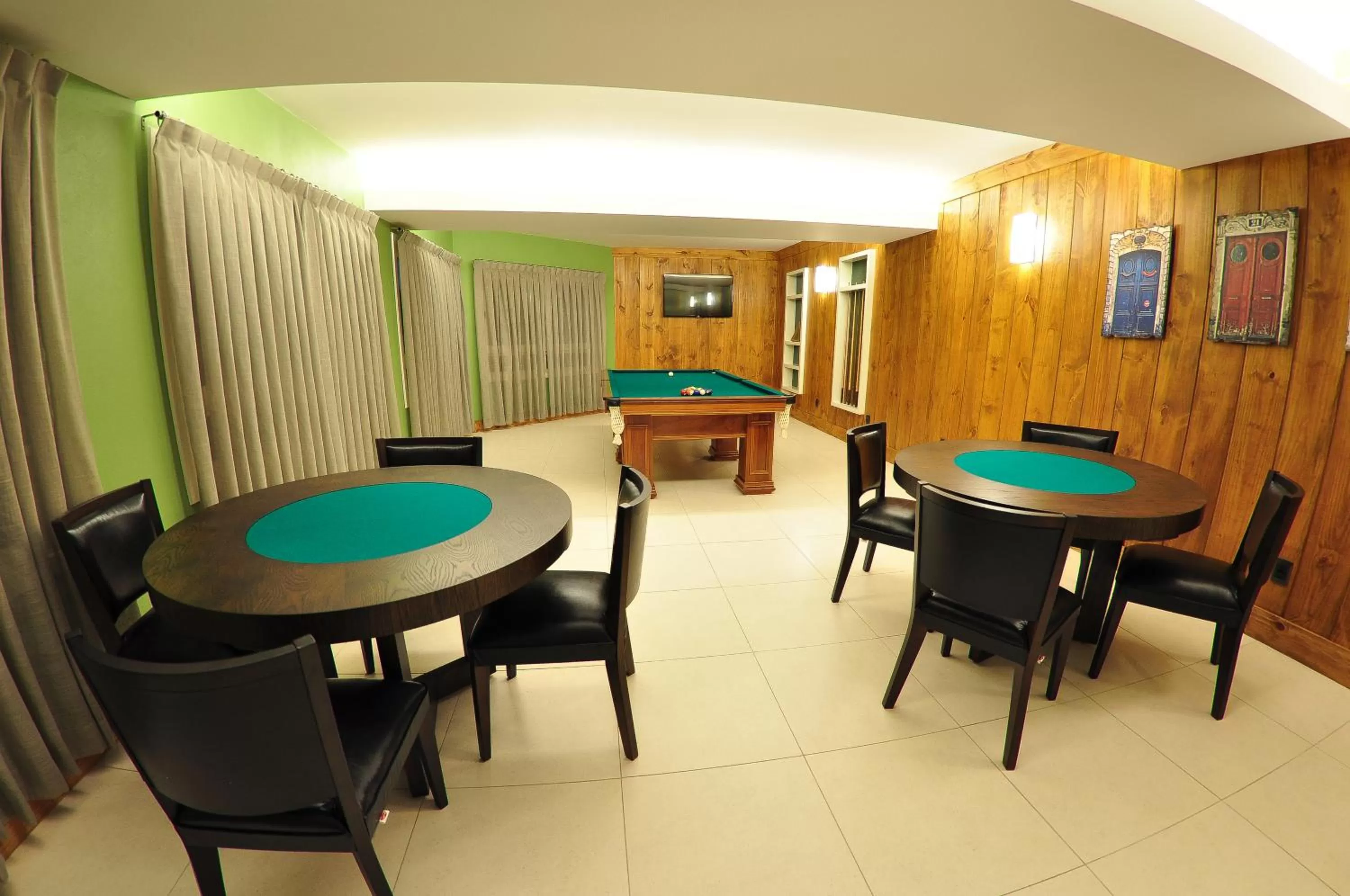 Lounge or bar in Rothenburg Hotel