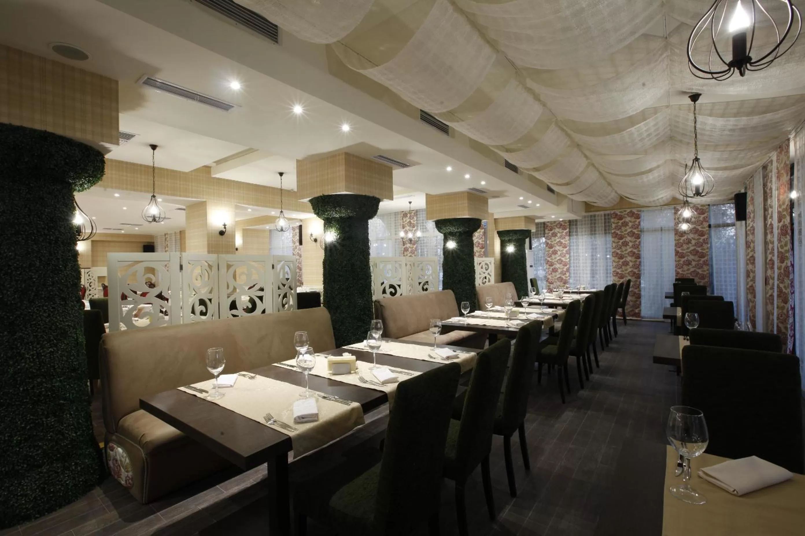 Restaurant/places to eat in Strimon Garden Medical SPA Hotel