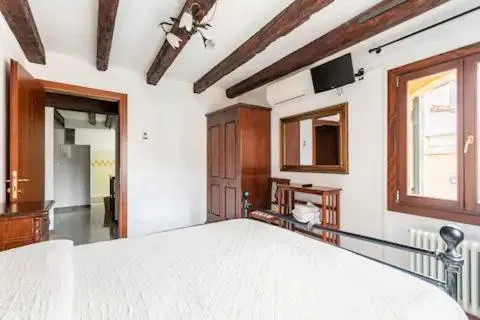 Bed in Sweet Venice - rooms & apartments