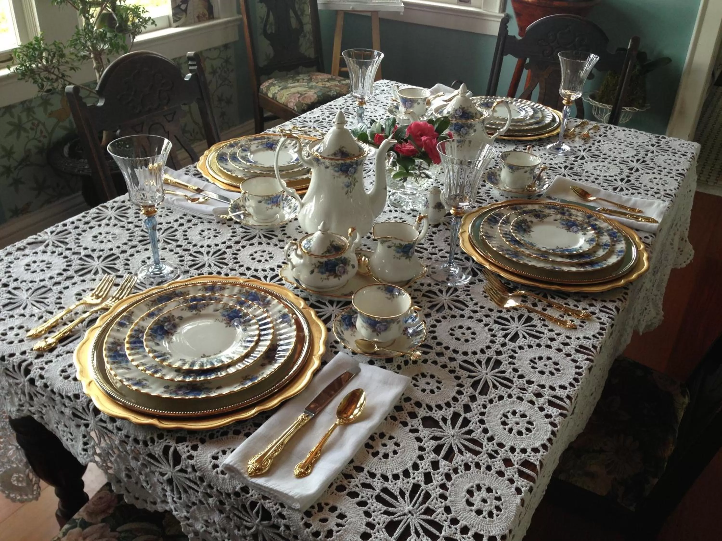 Food and drinks in The Inn on Knowles Hill Bed & Breakfast Hotel