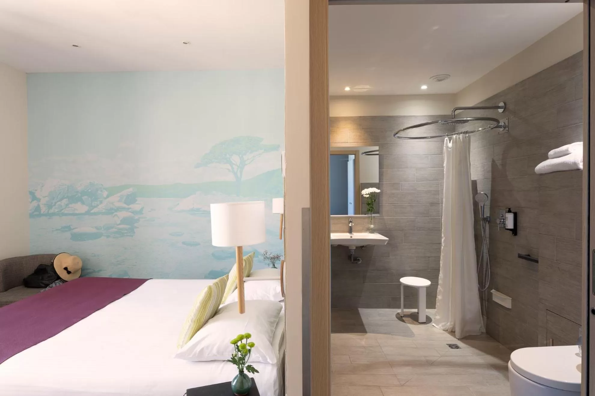 Bed in Best Western Hotel du Roy d'Aragon