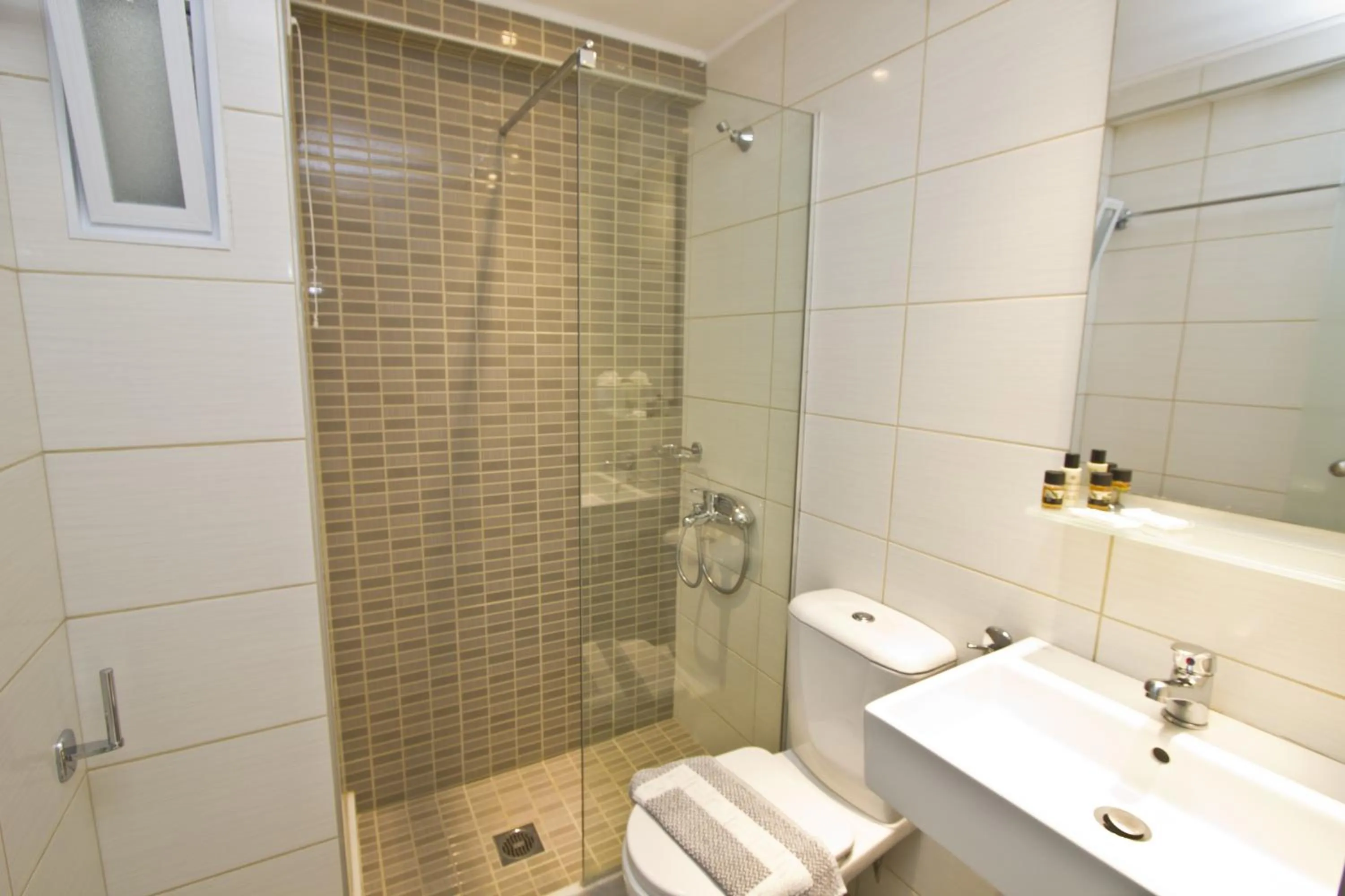 Bathroom in Nafsika Hotel