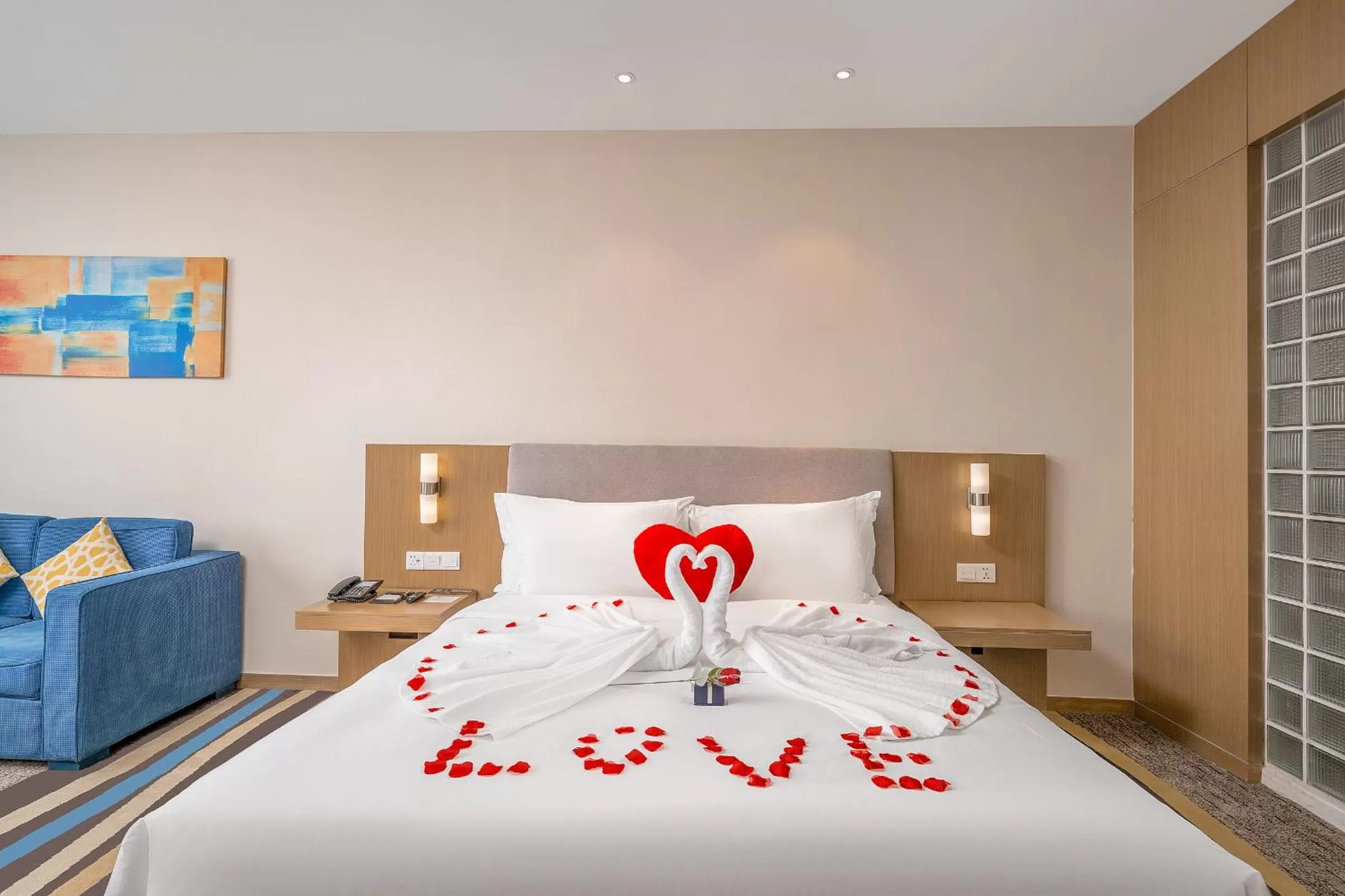 Bed in Guangzhou Baiyun Airport Rejoice by Argyle Hotel Rehe Metro Exit B --Free shuttle bus is provided during the 138th Canton Fair