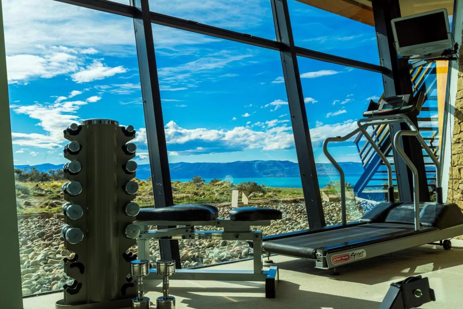 Fitness centre/facilities in Design Suites Calafate
