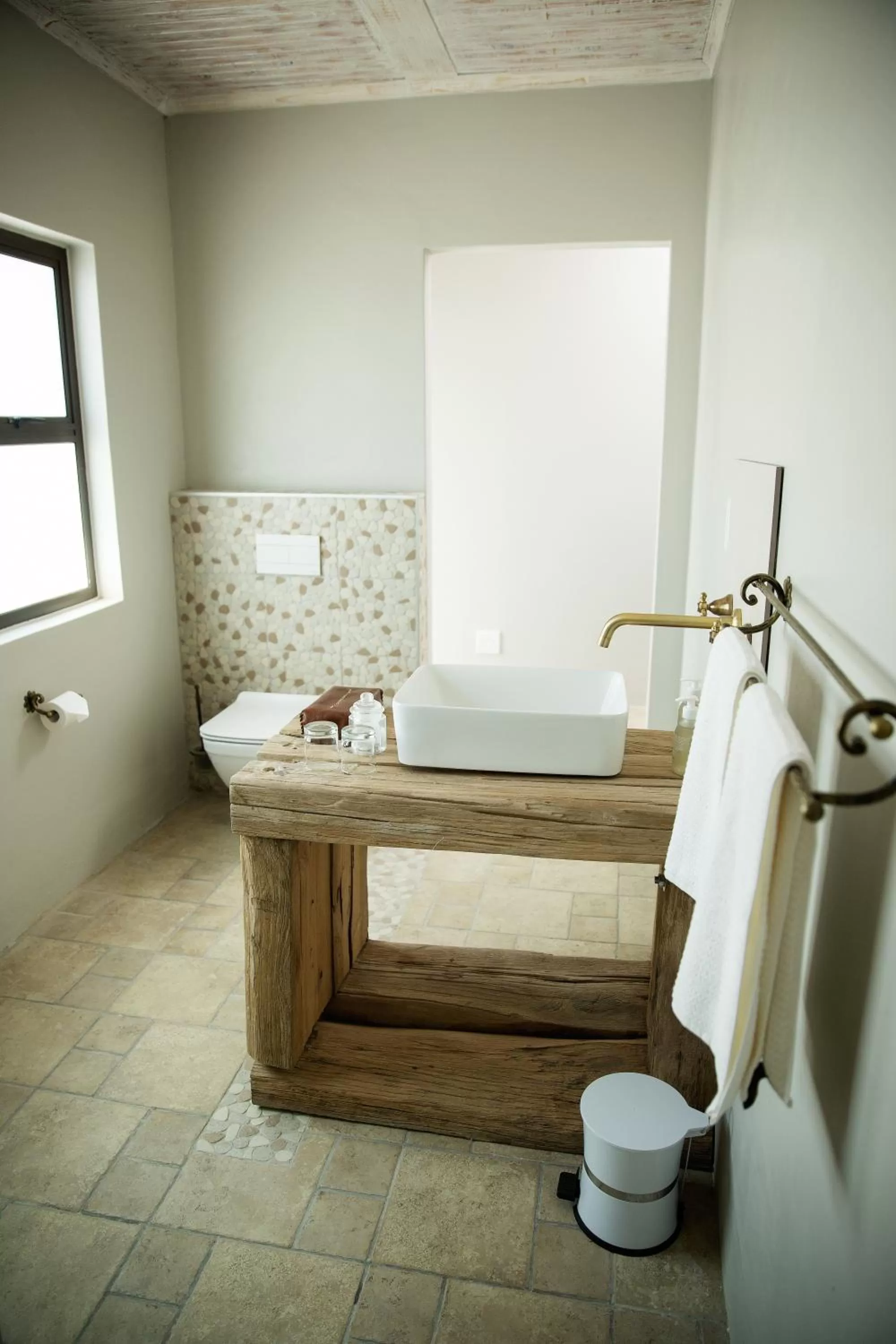 Bathroom in Driftwood Guesthouse