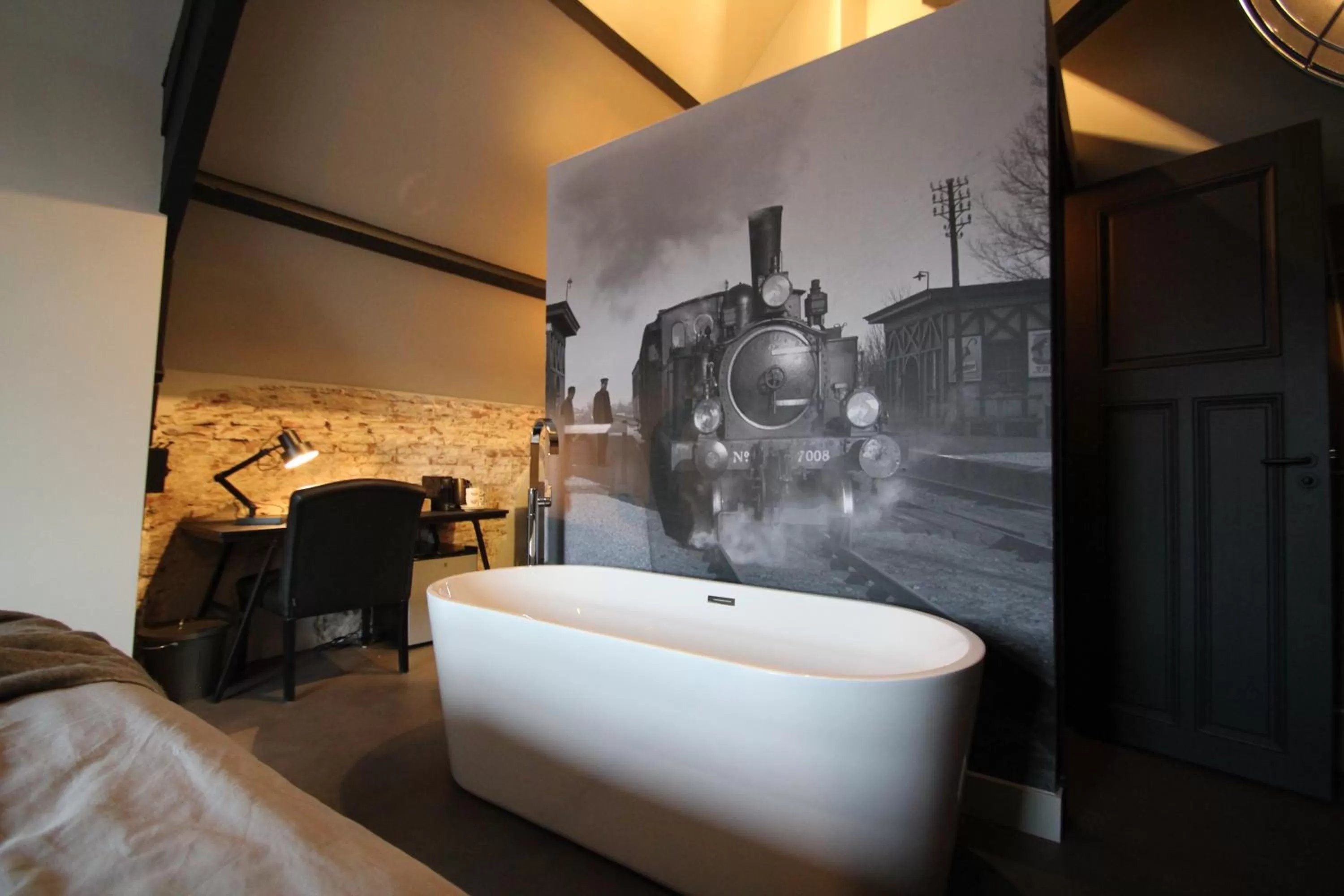 Bed in Het Spoorhuis Uithoorn