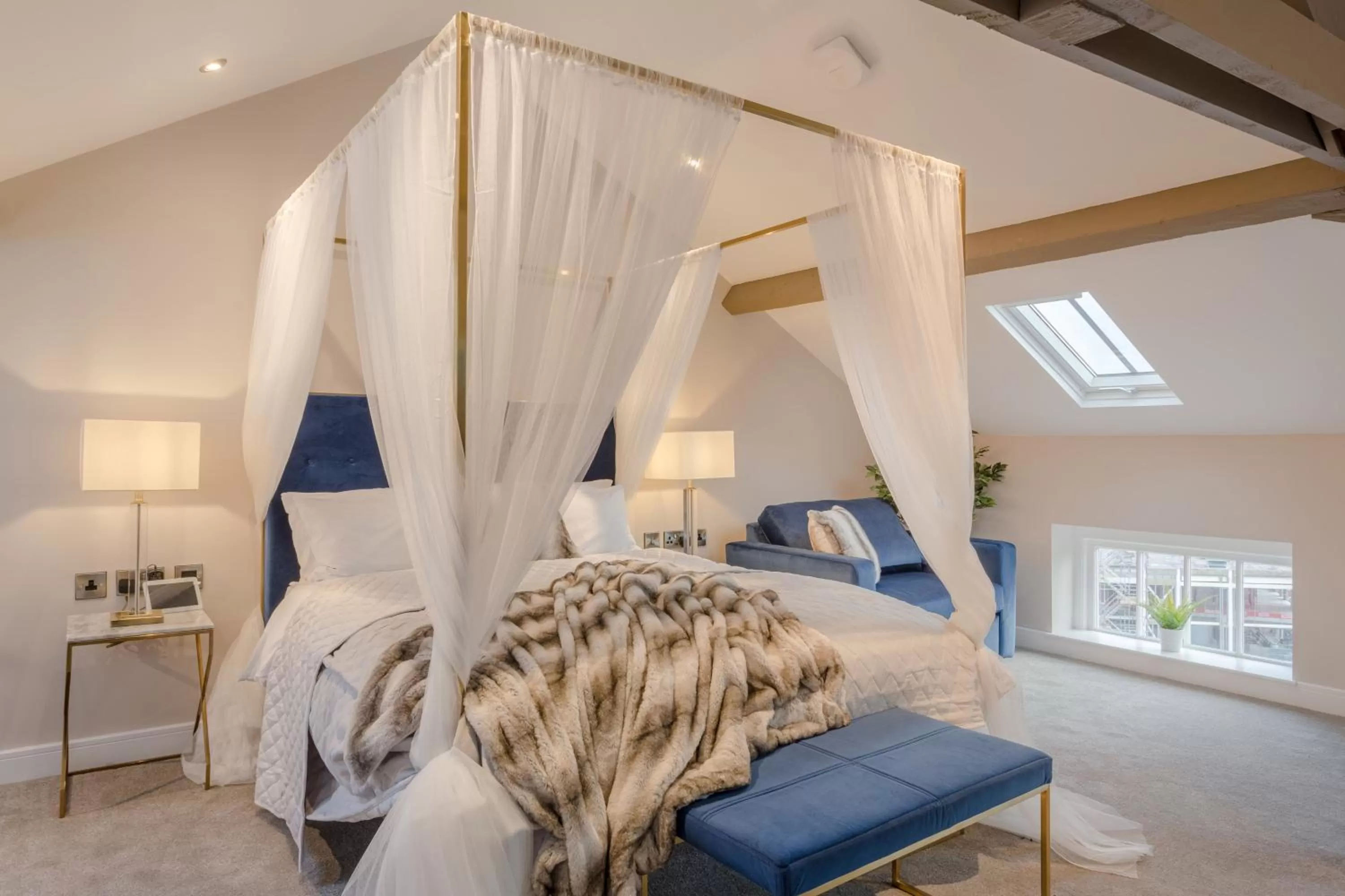 Bedroom, Bed in Heritage Mews Nottingham