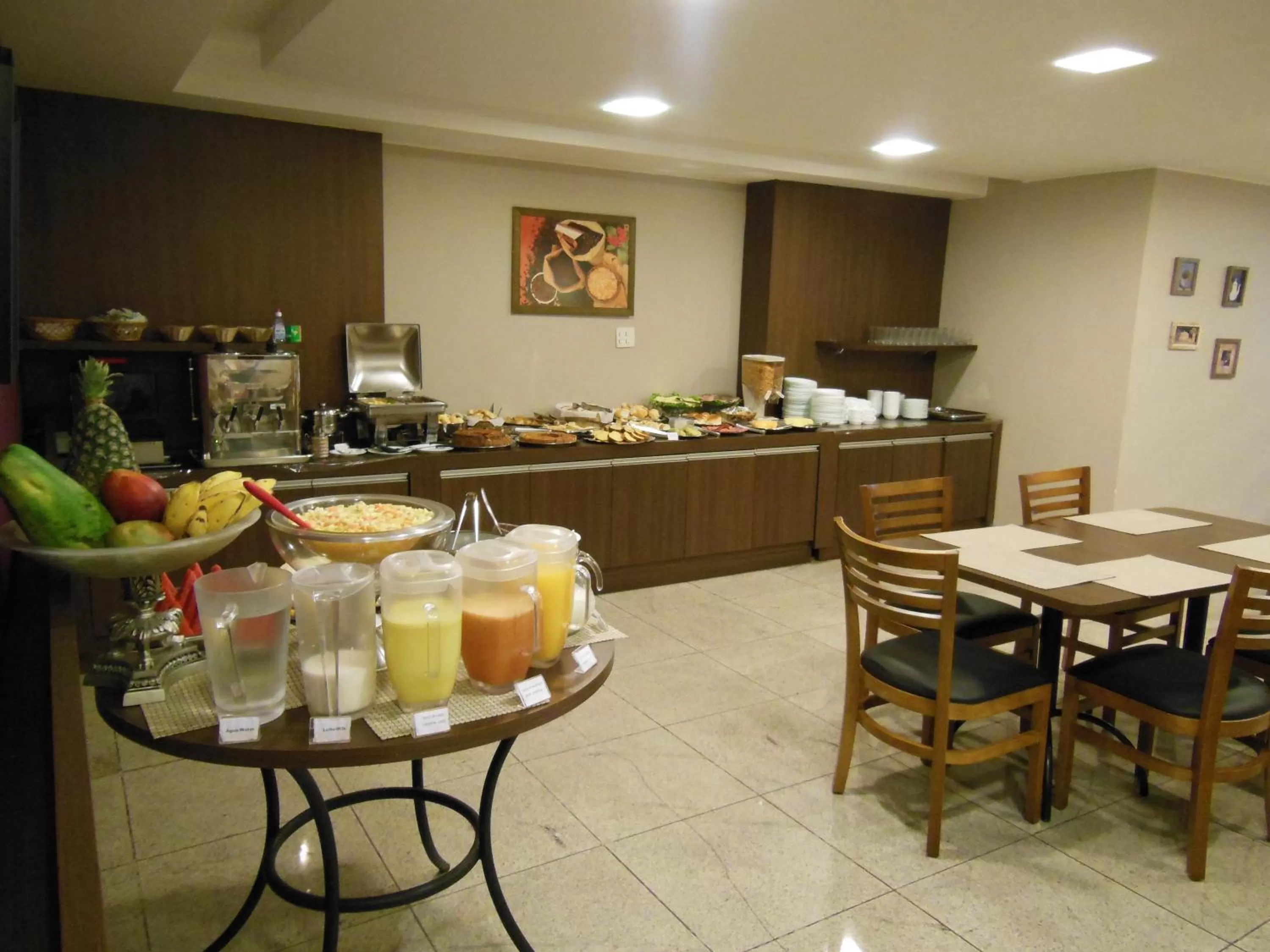 Food and drinks, Restaurant/Places to Eat in Alfa Plaza Hotel