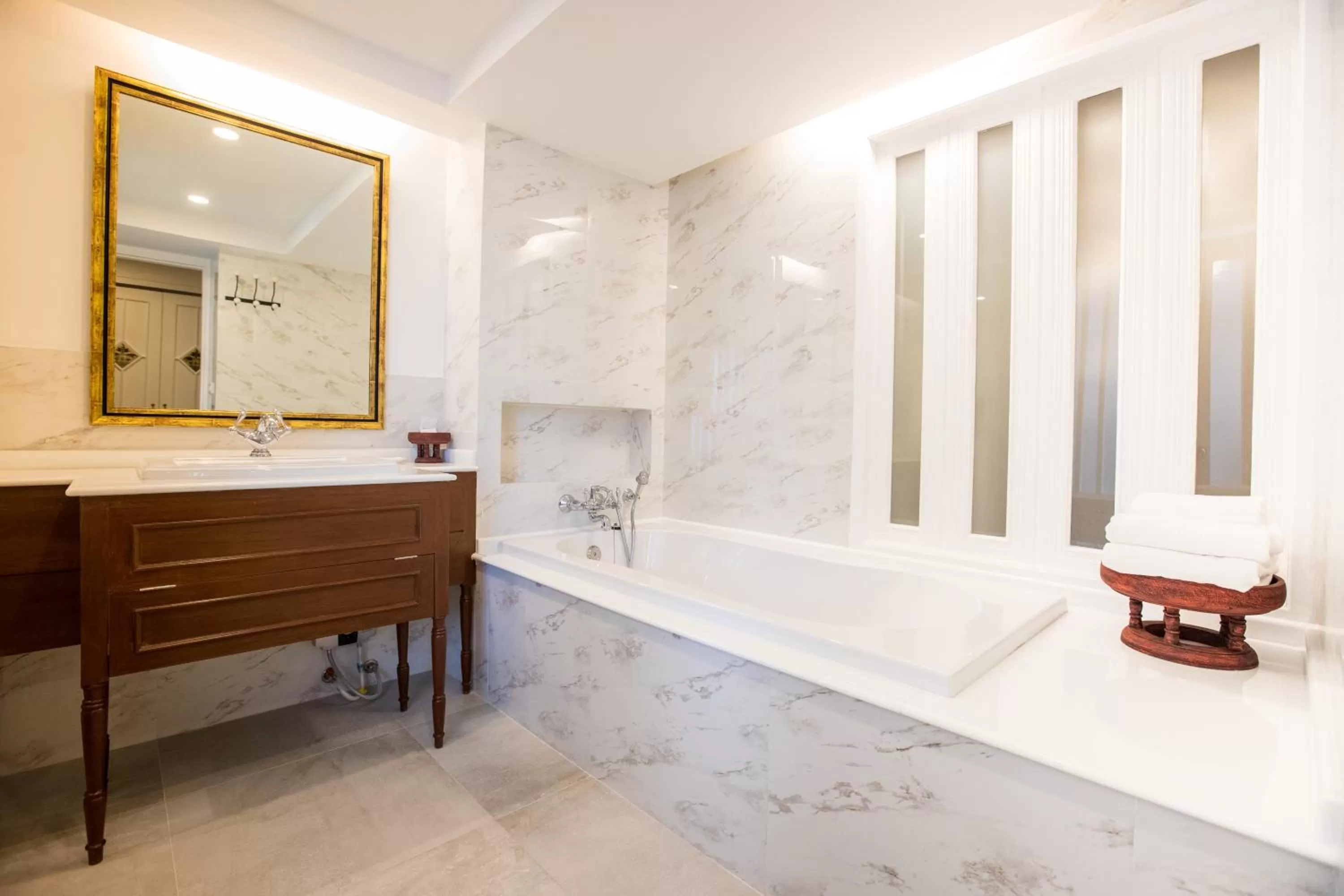 Bathroom in Viangbua Mansion