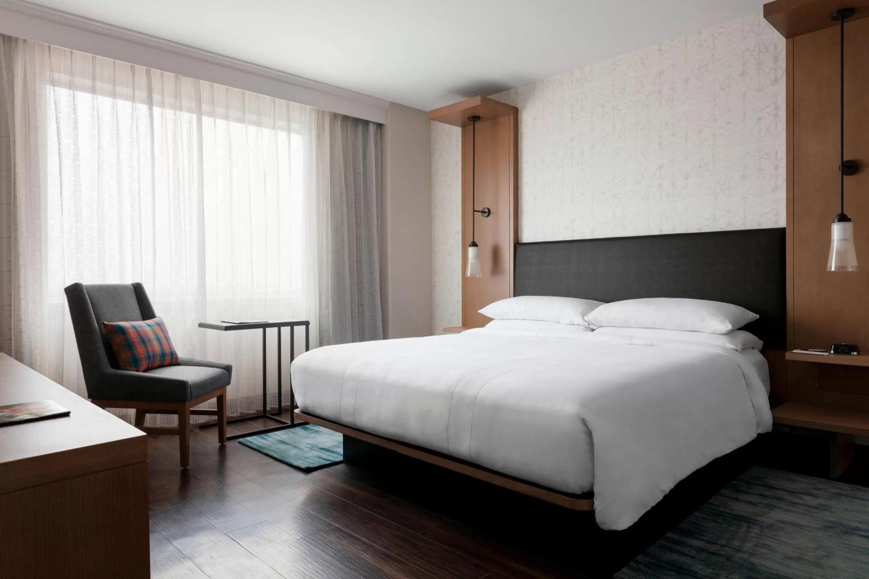 Bedroom, Bed in Des Moines Marriott Downtown