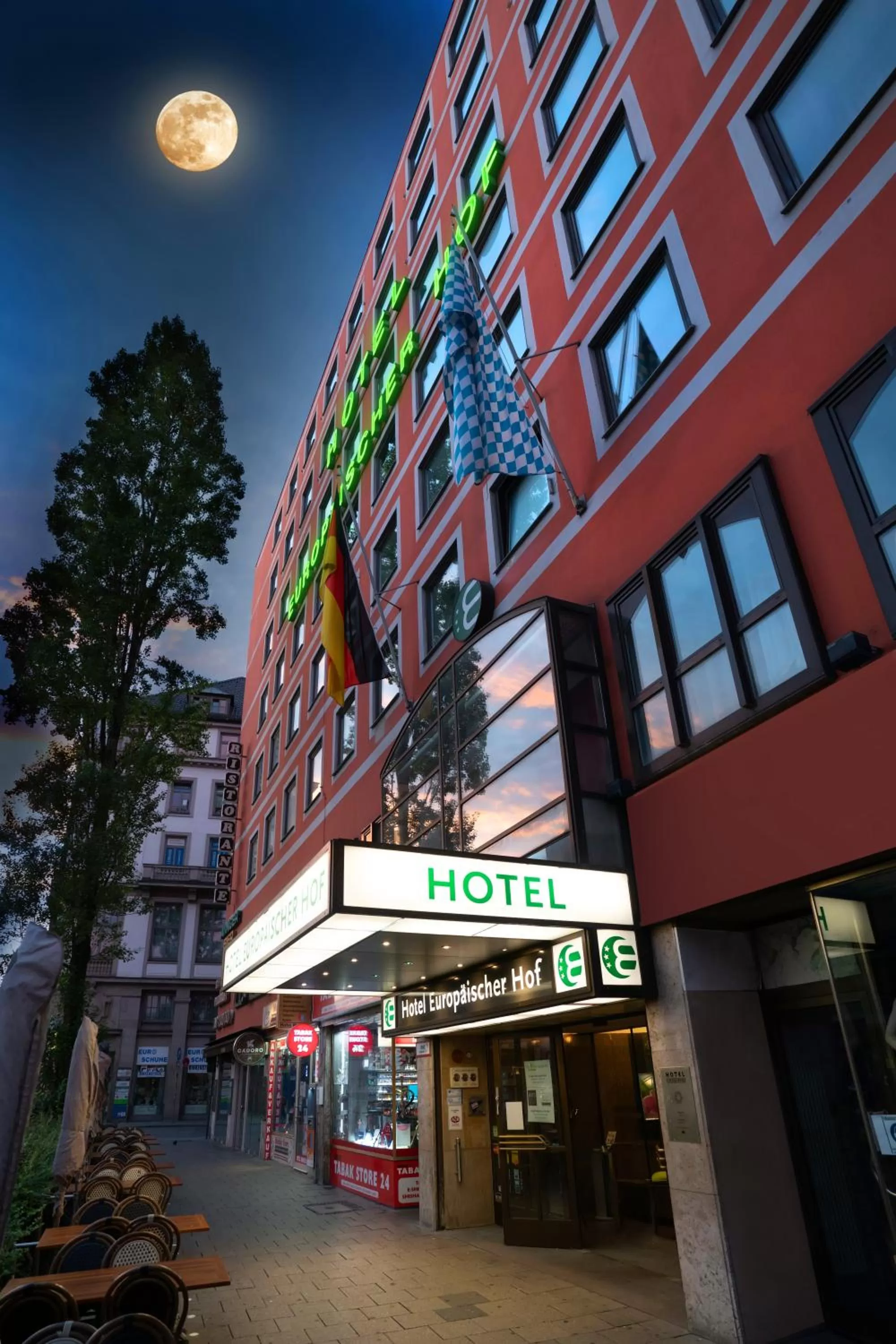 Facade/entrance in Europäischer Hof