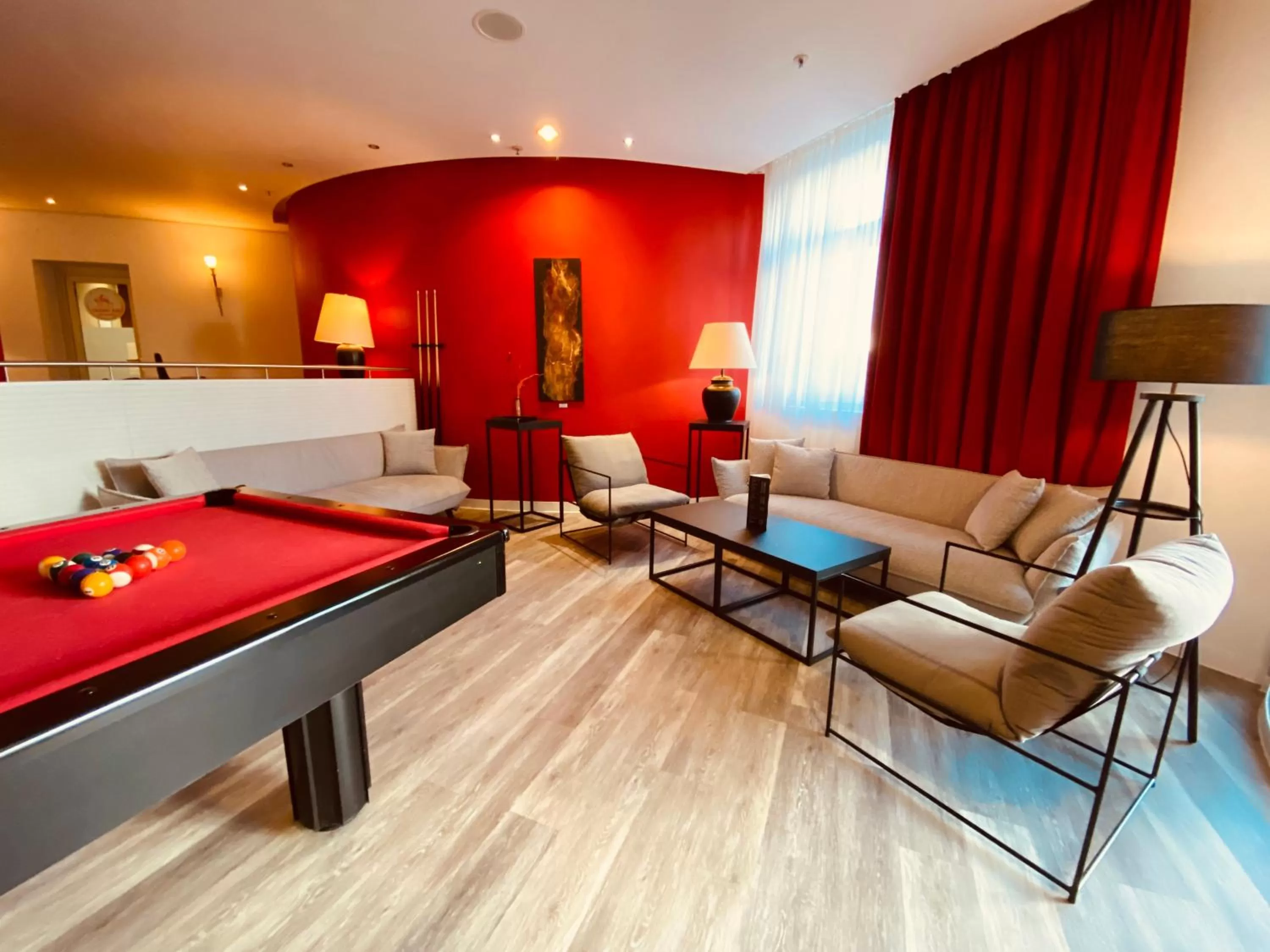 Lounge or bar, Bed in DORMERO Hotel Dresden City