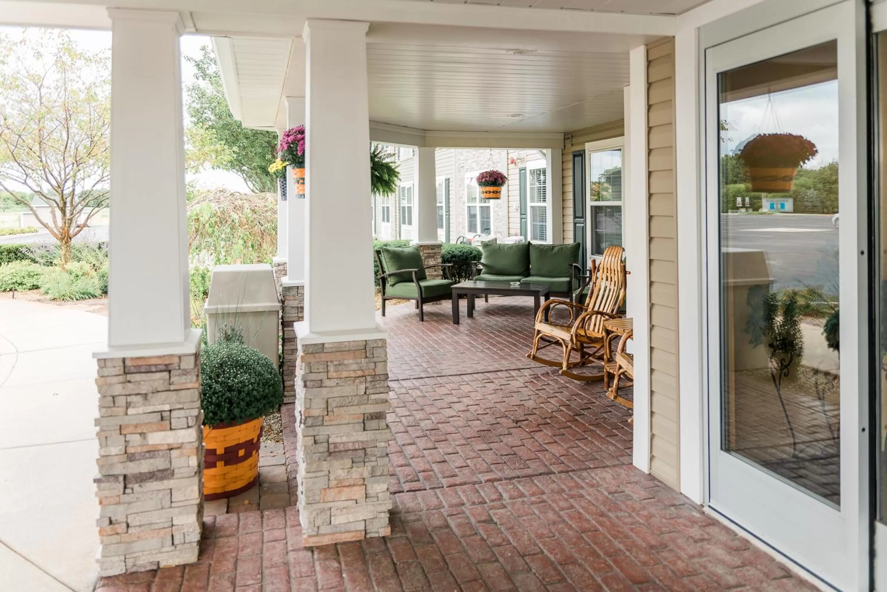 Patio in Van Buren Hotel
