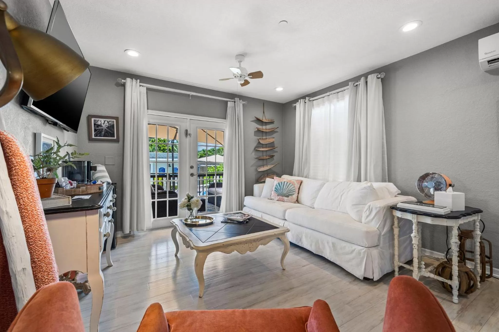 Bedroom in The Kenwood Gables Boutique B&B