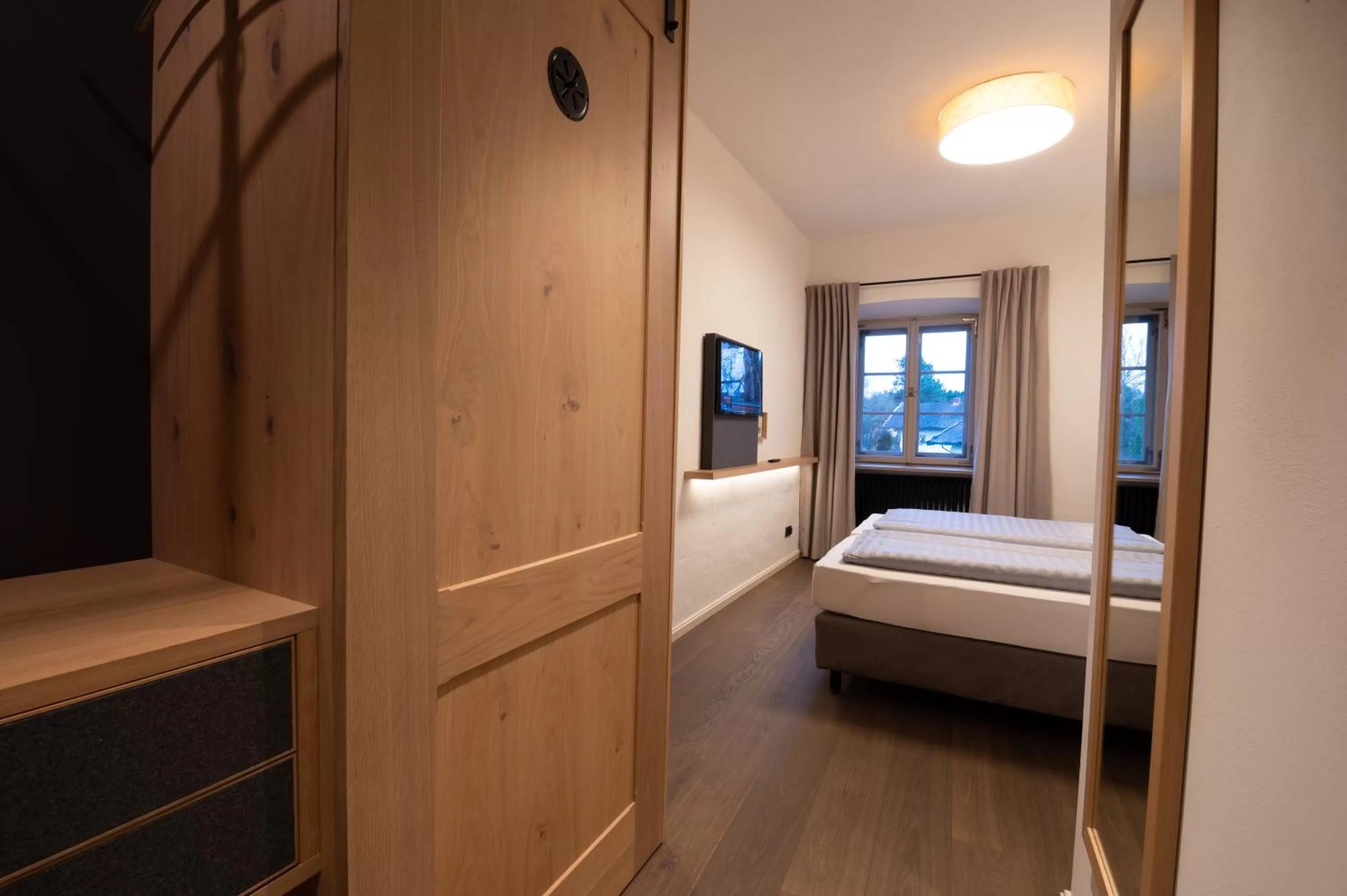 Bed in LANDHOTEL ALTE ZOLLSTATION- Historical Building