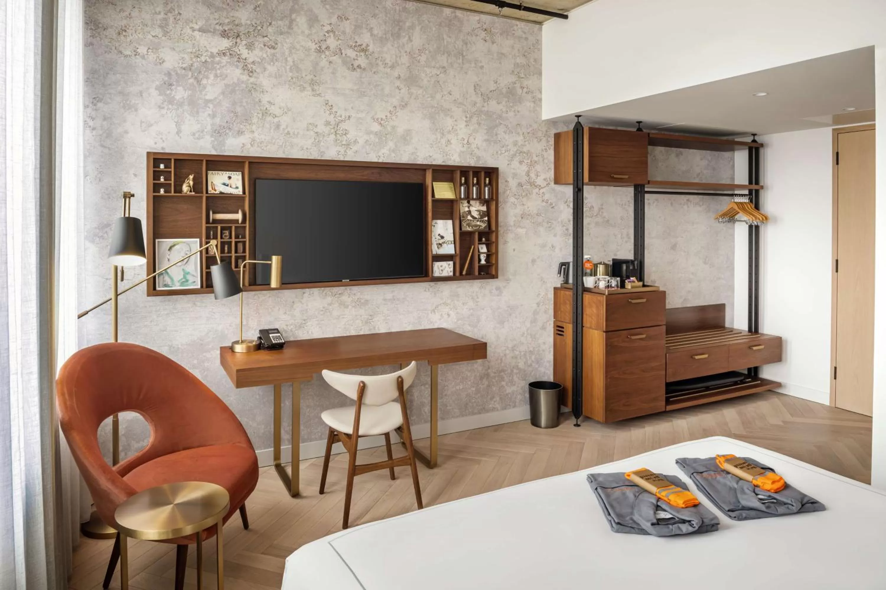 Bedroom, Bed in Canopy by Hilton London City