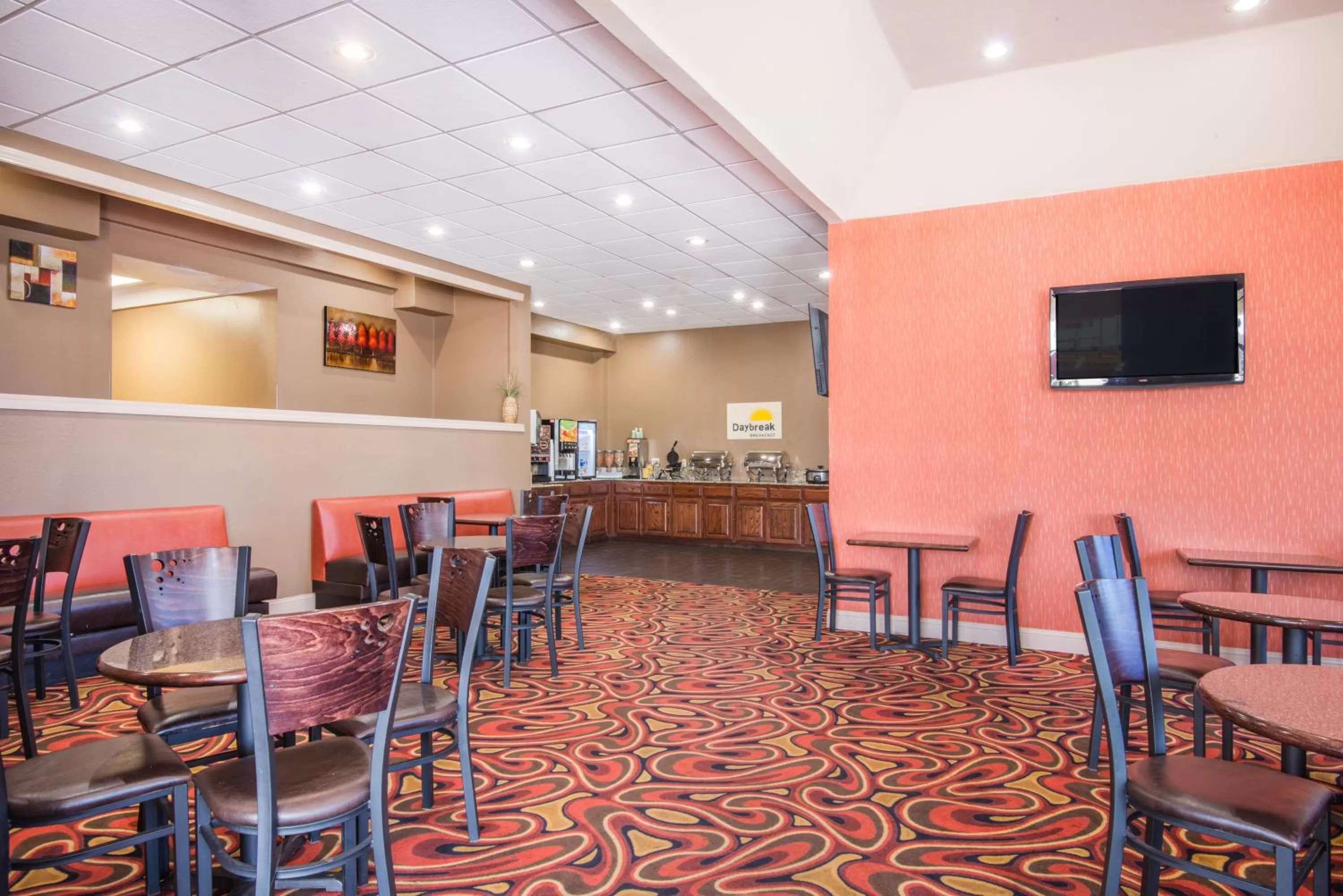 Dining area in Days Inn by Wyndham Joplin
