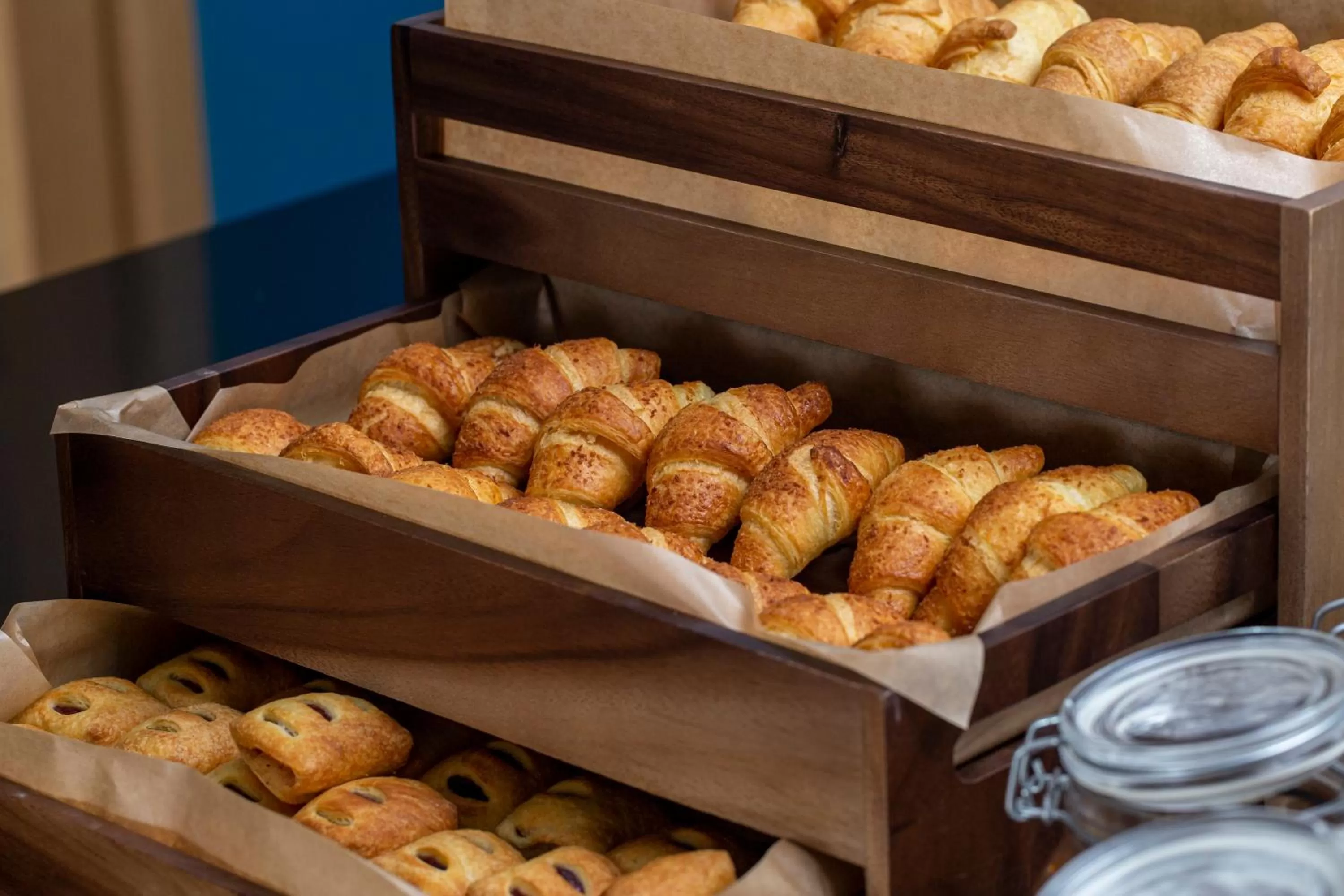 Restaurant/places to eat in Holiday Inn Express - Ljubljana by IHG