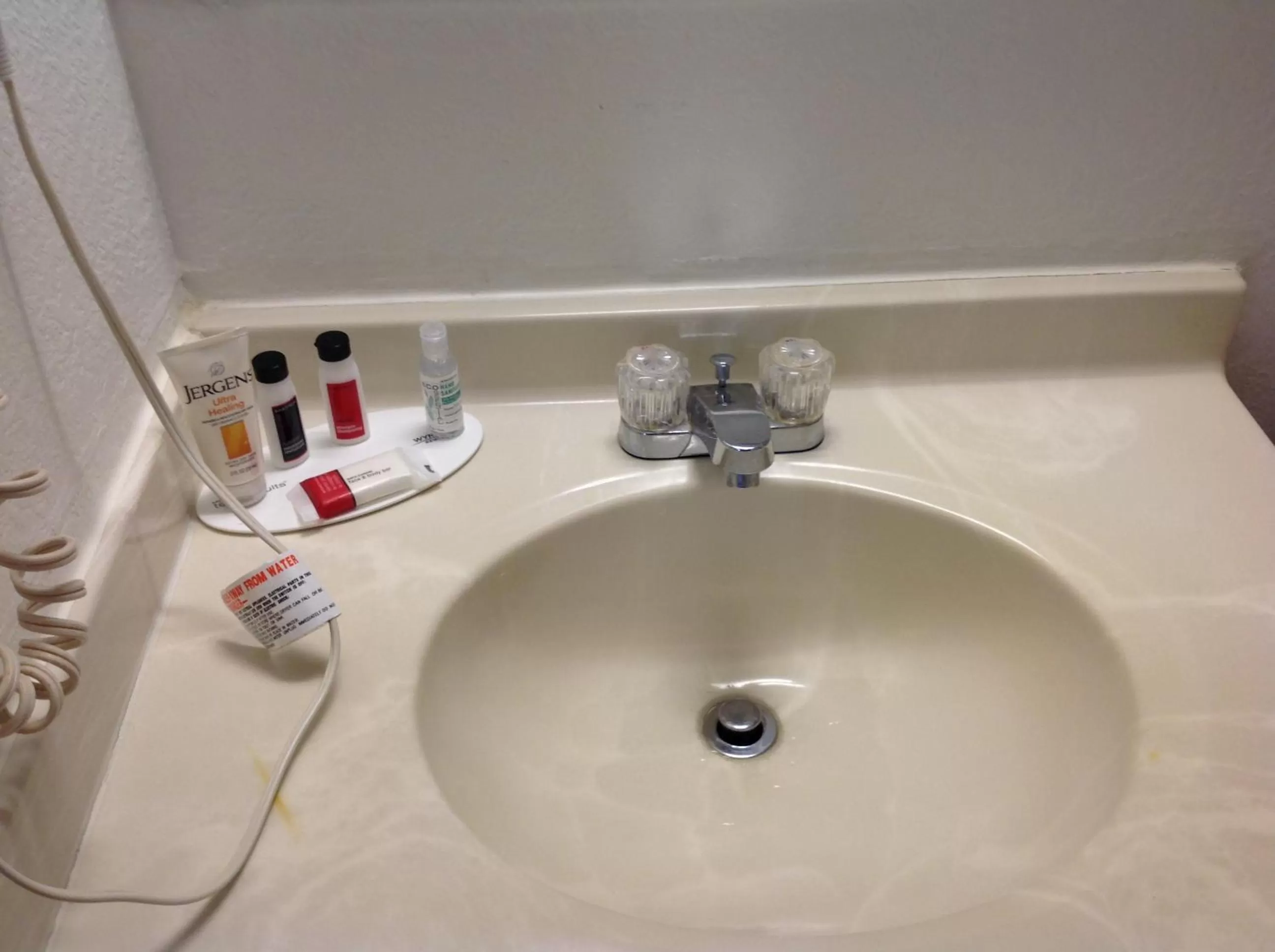 Super 8 by Wyndham Winchester VA