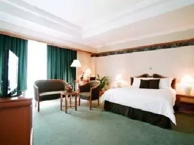 Deluxe Double or Twin Room in Grand Palace Hotel Deluxe Double or Twin Room in Grand Palace Hotel