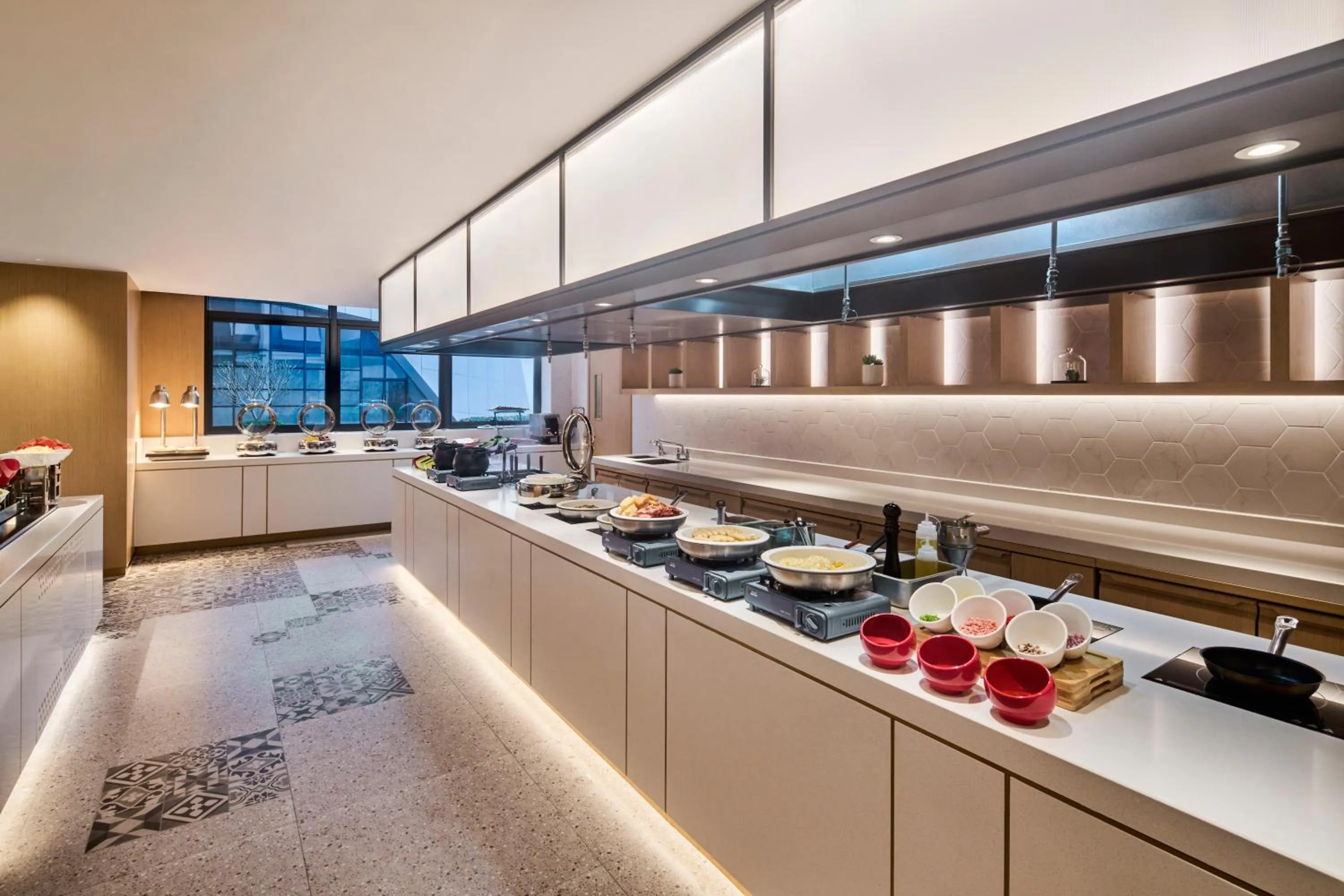 Restaurant/places to eat in Hilton Garden Inn Zhuhai Jinan University