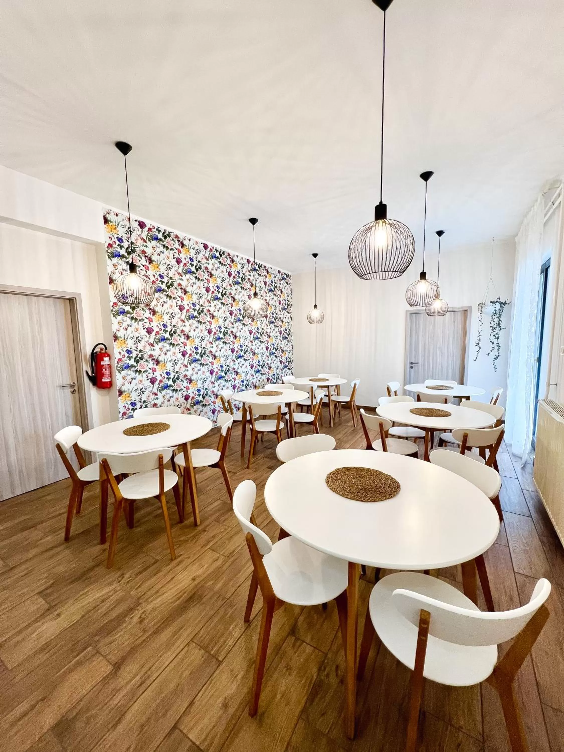 Dining area, Restaurant/Places to Eat in HOP HOUSE Garni Hotel