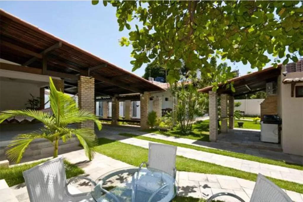 Property Building in Pousada Italia