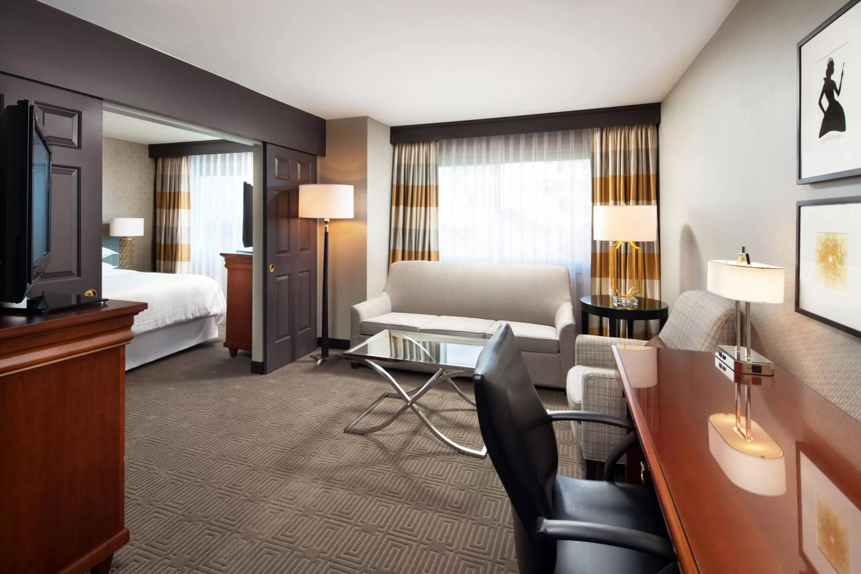 King Room with Sofa Bed and Adapted Tub - Mobility and Hearing Accessible in Sheraton Fairplex Hotel & Conference Center