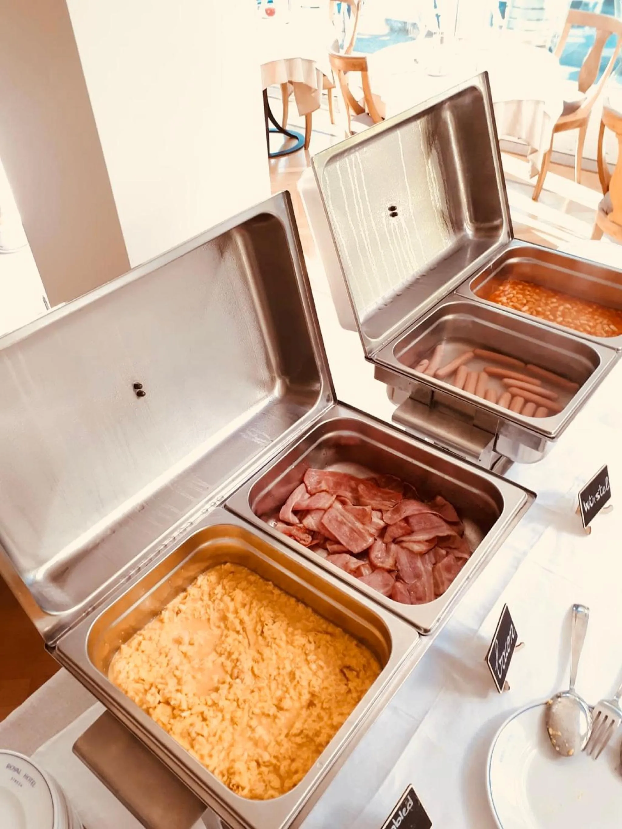 Buffet breakfast in Hotel Royal