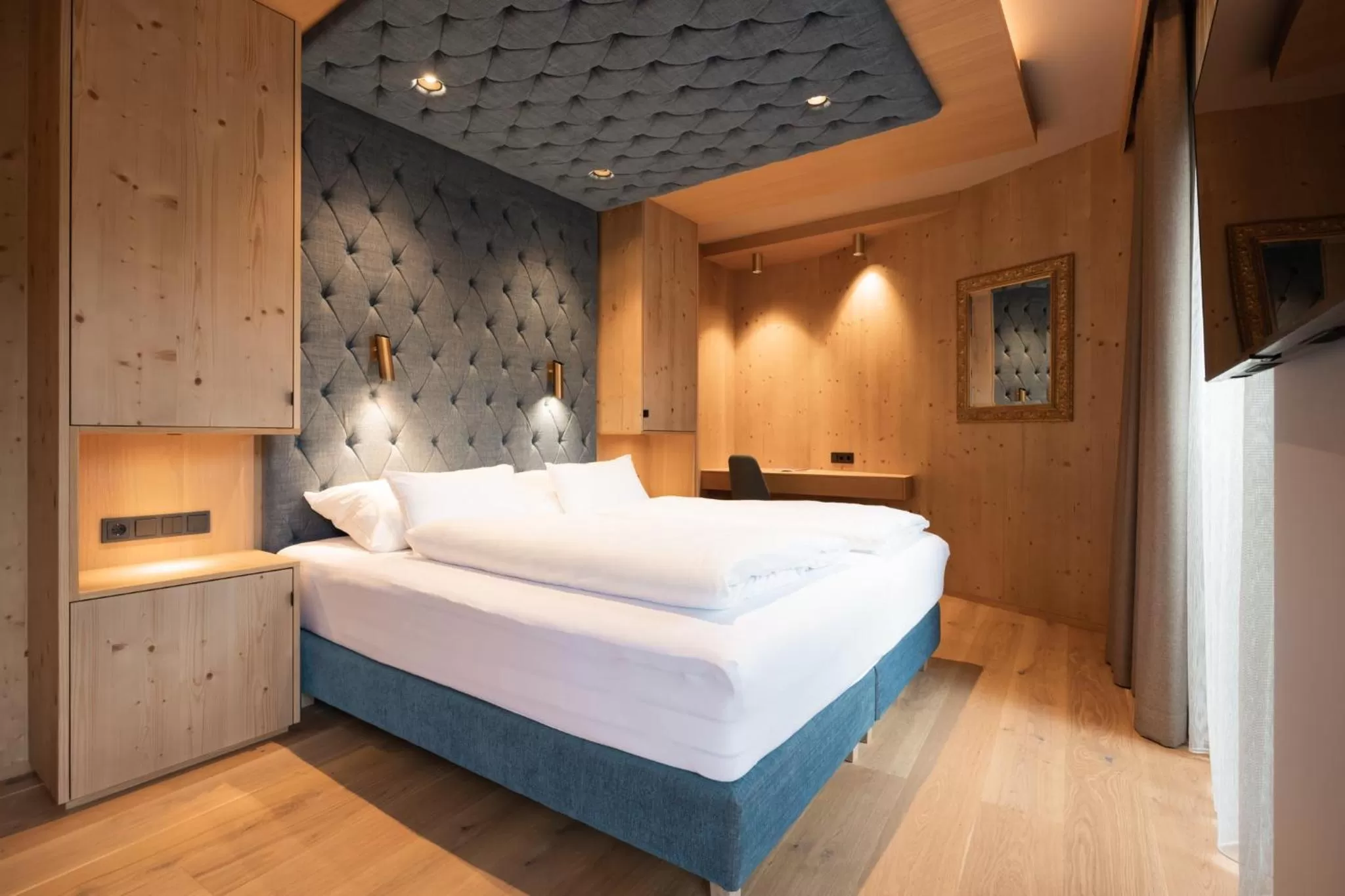 Photo of the whole room, Bed in Hotel Kristall