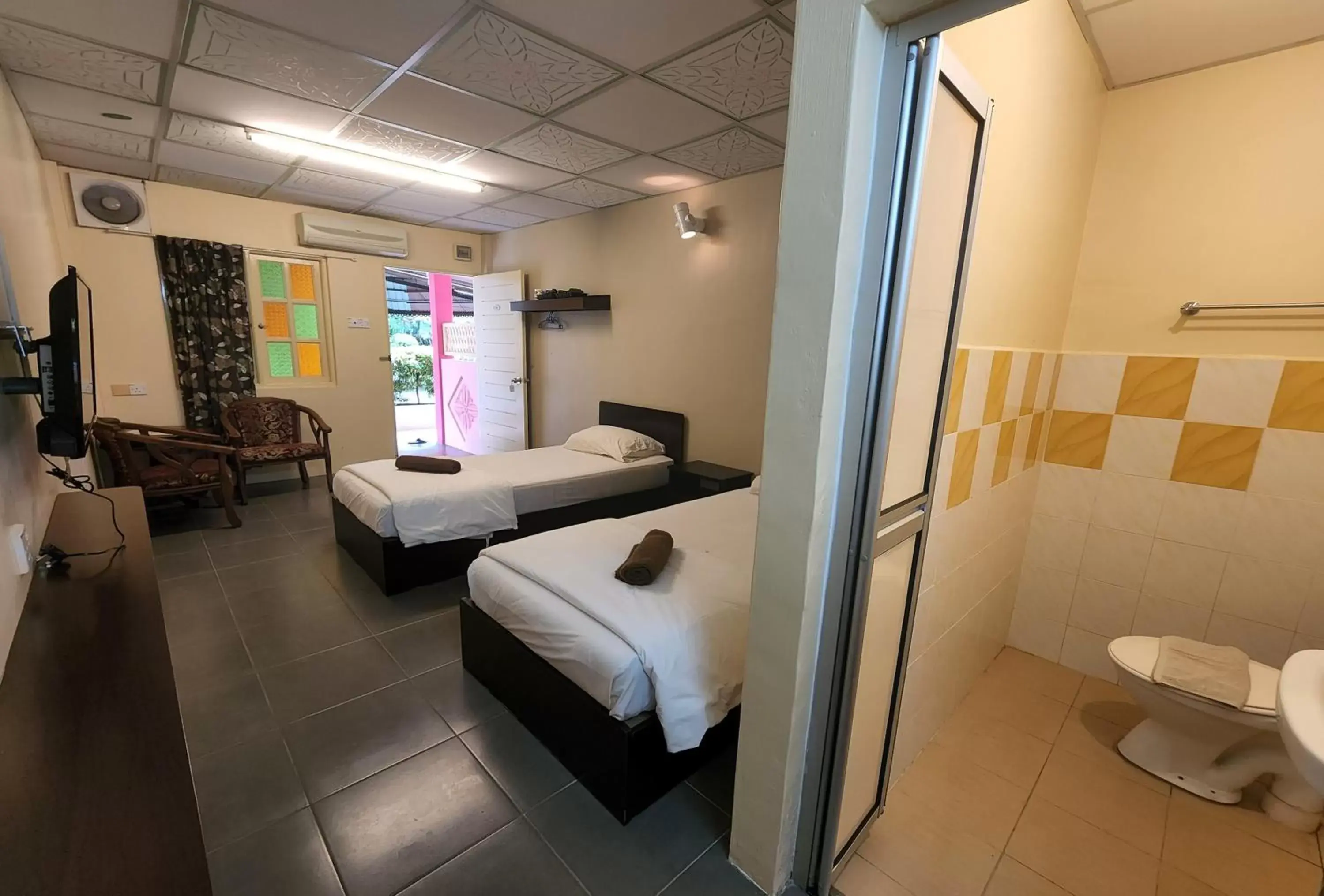 Grand Deluxe Double Room in Sabak Awor Resort Grand Deluxe Double Room in Sabak Awor Resort