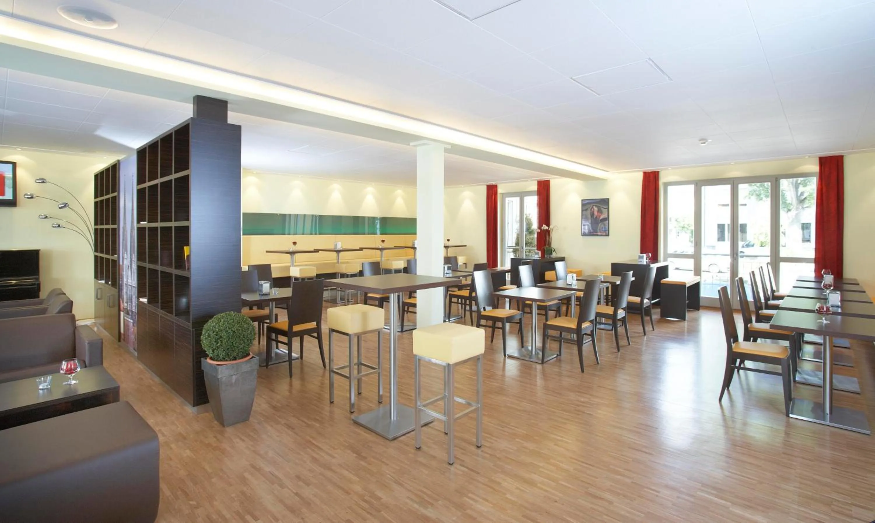 Restaurant/places to eat in Hotel Central Regensburg CityCentre, Sure Hotel Collection by Best Western