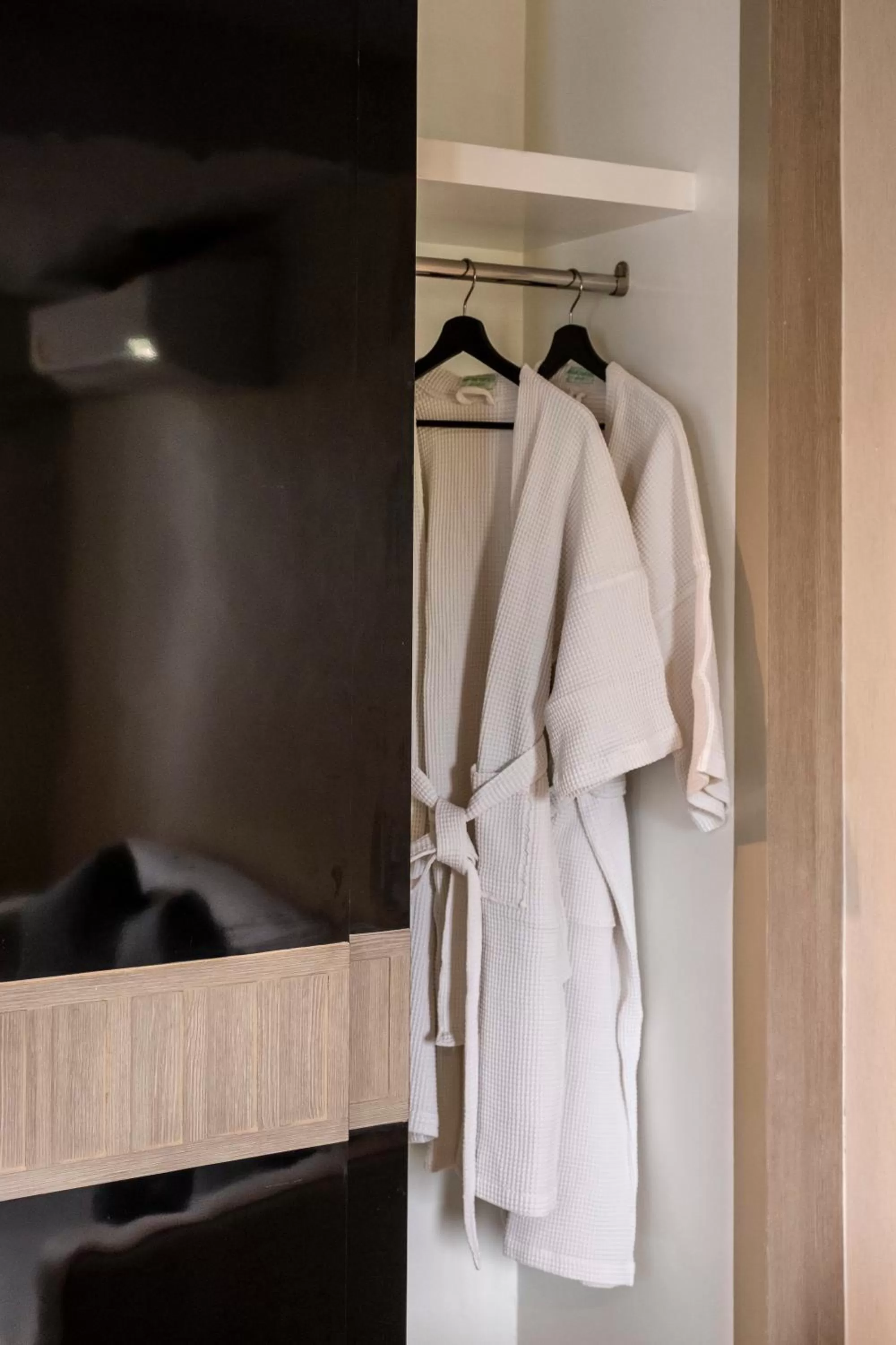 Bedroom in Sinsuvarn Airport Suite Hotel