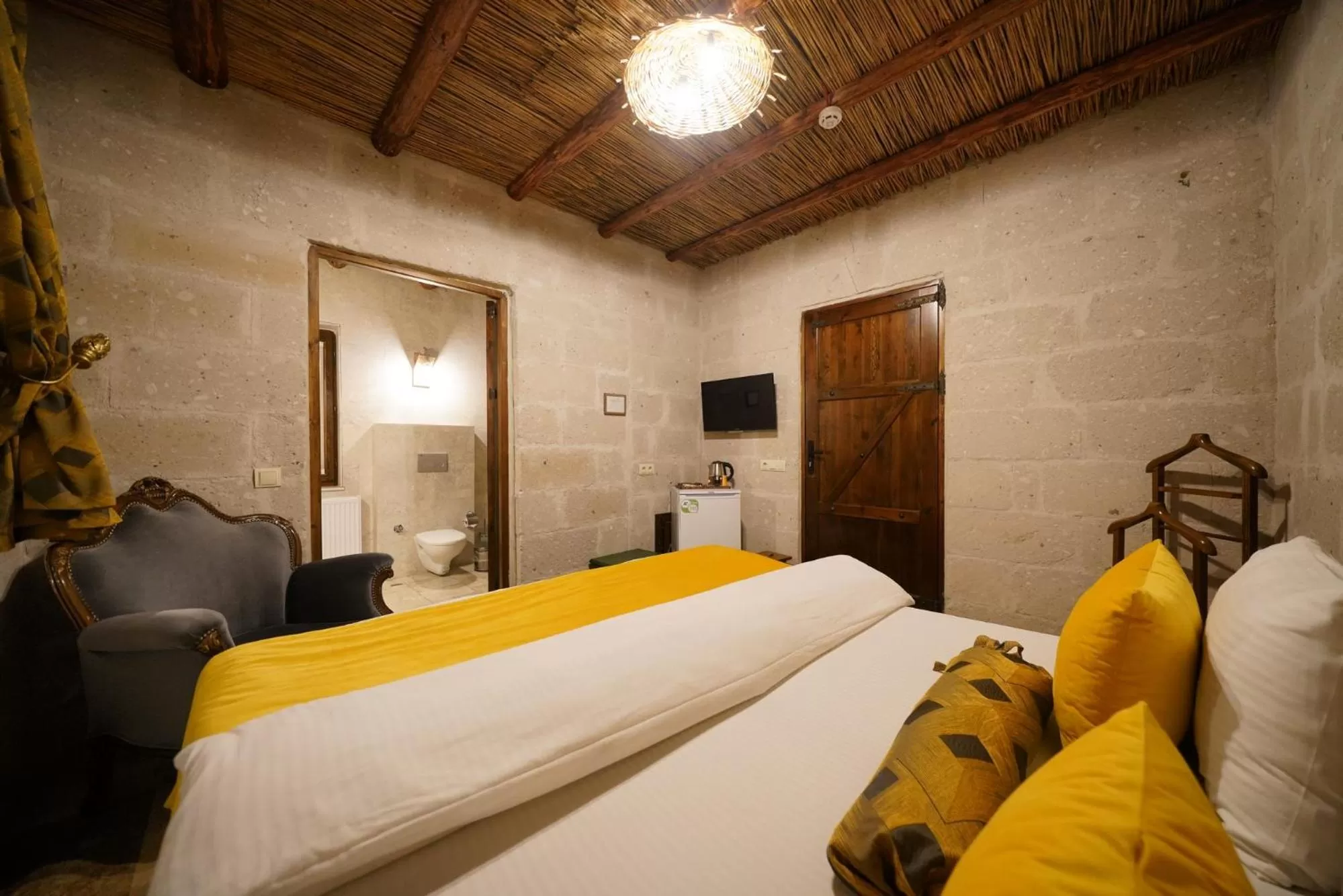 Bedroom, Bed in Cappadocia Nar Cave House & Swimming Pool