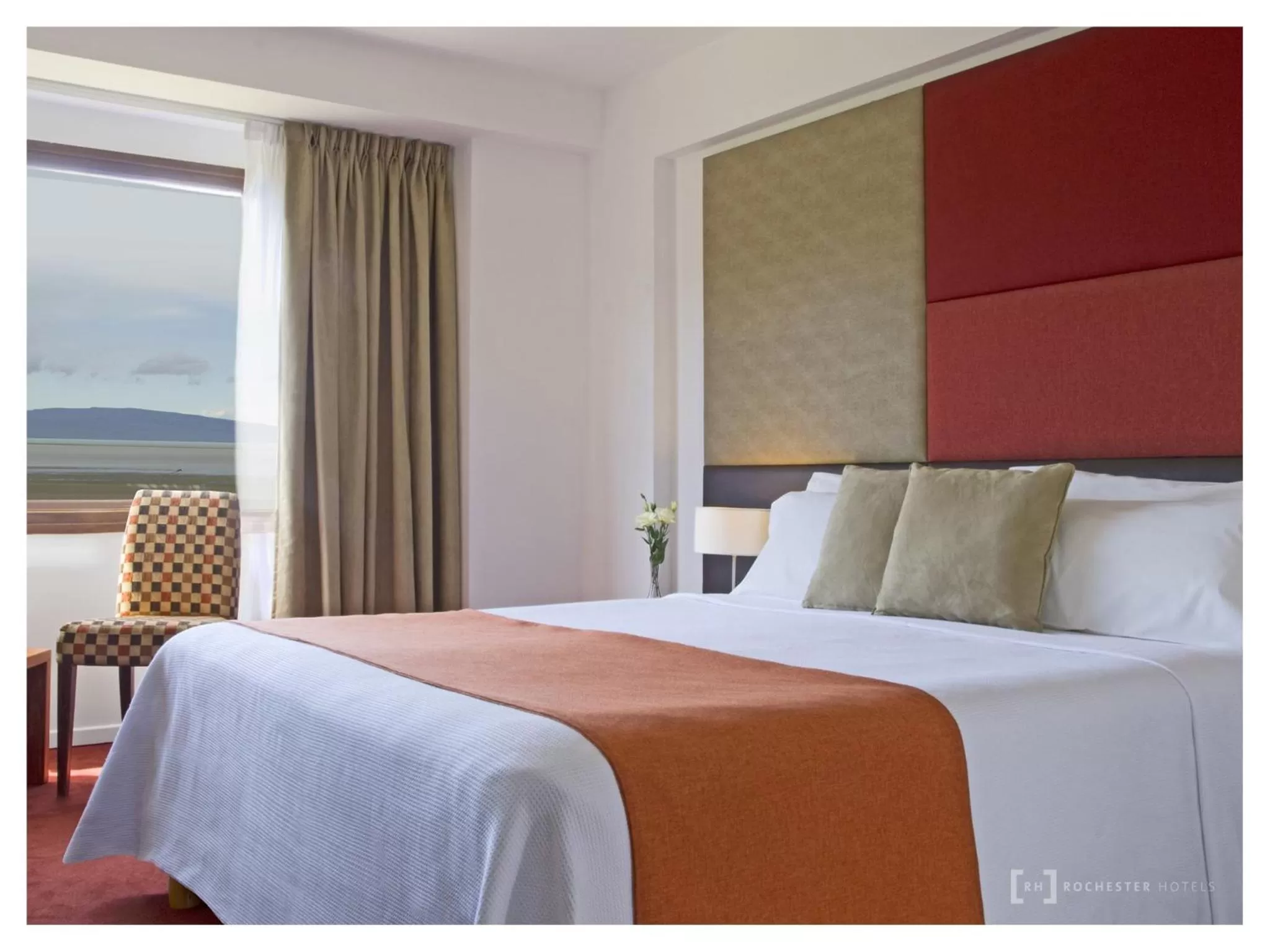 Bed in Rochester Calafate