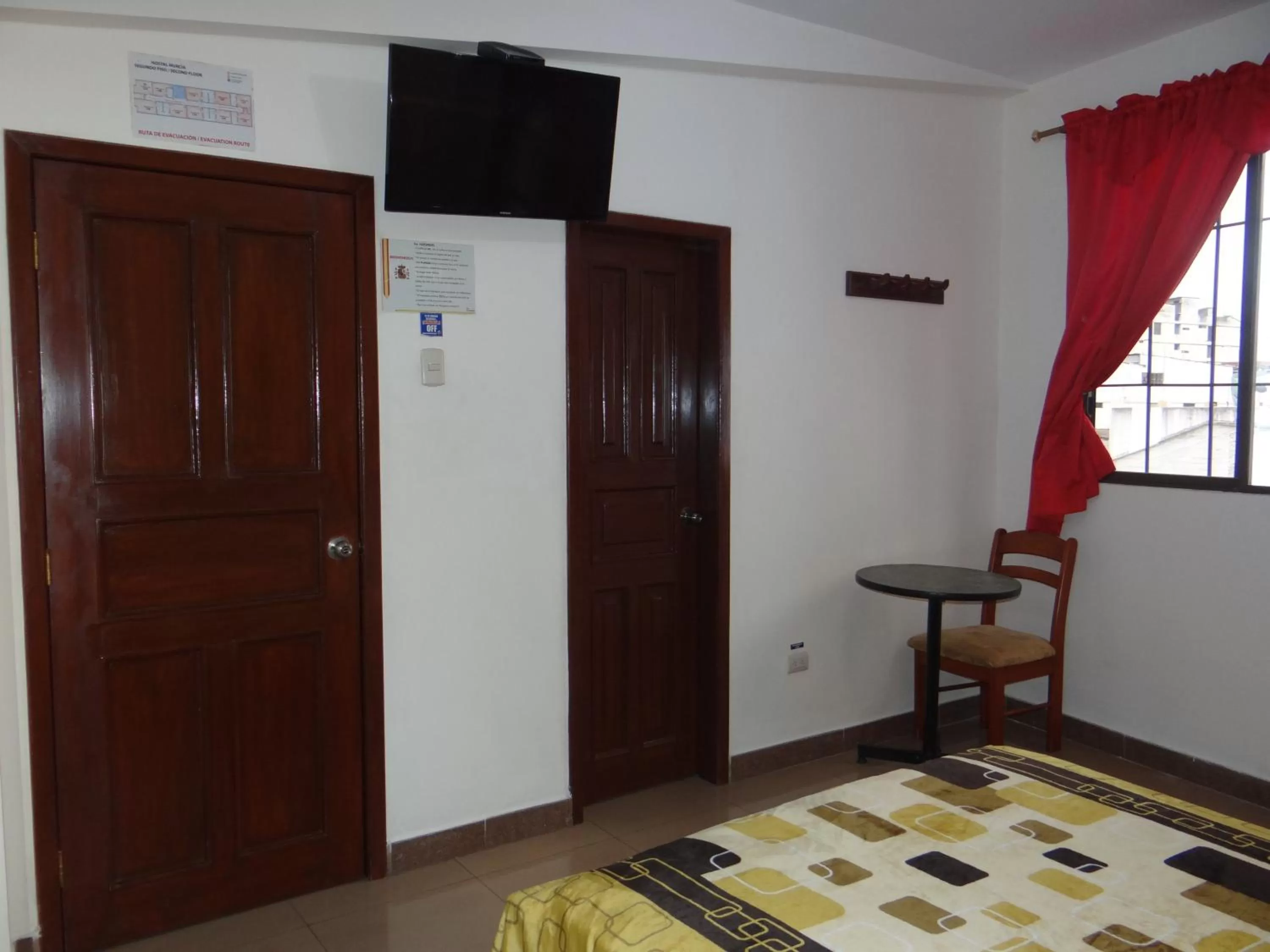 TV/Entertainment Center in Hotel Murcia