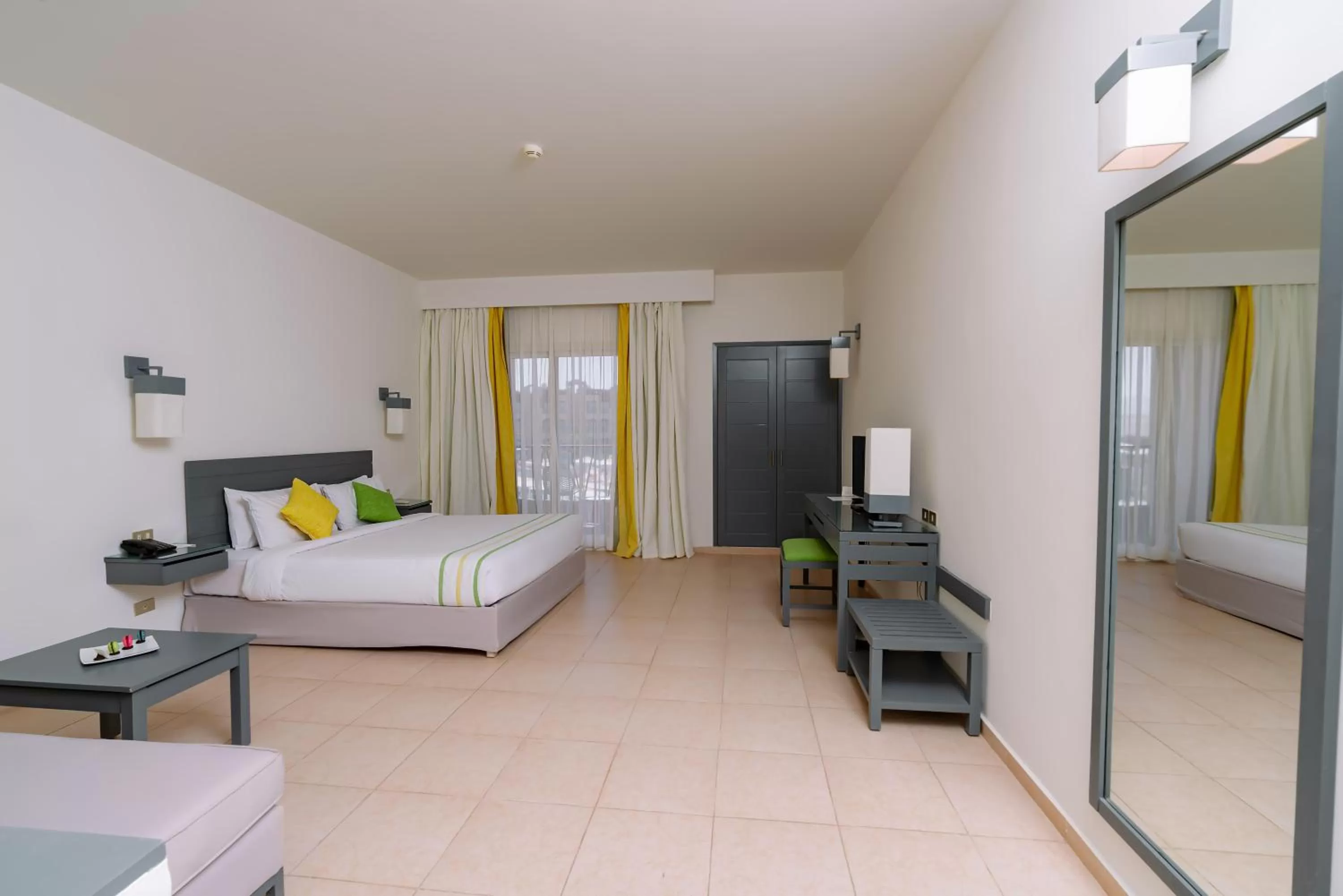 Photo of the whole room, Bed in Lemon & Soul Makadi Garden