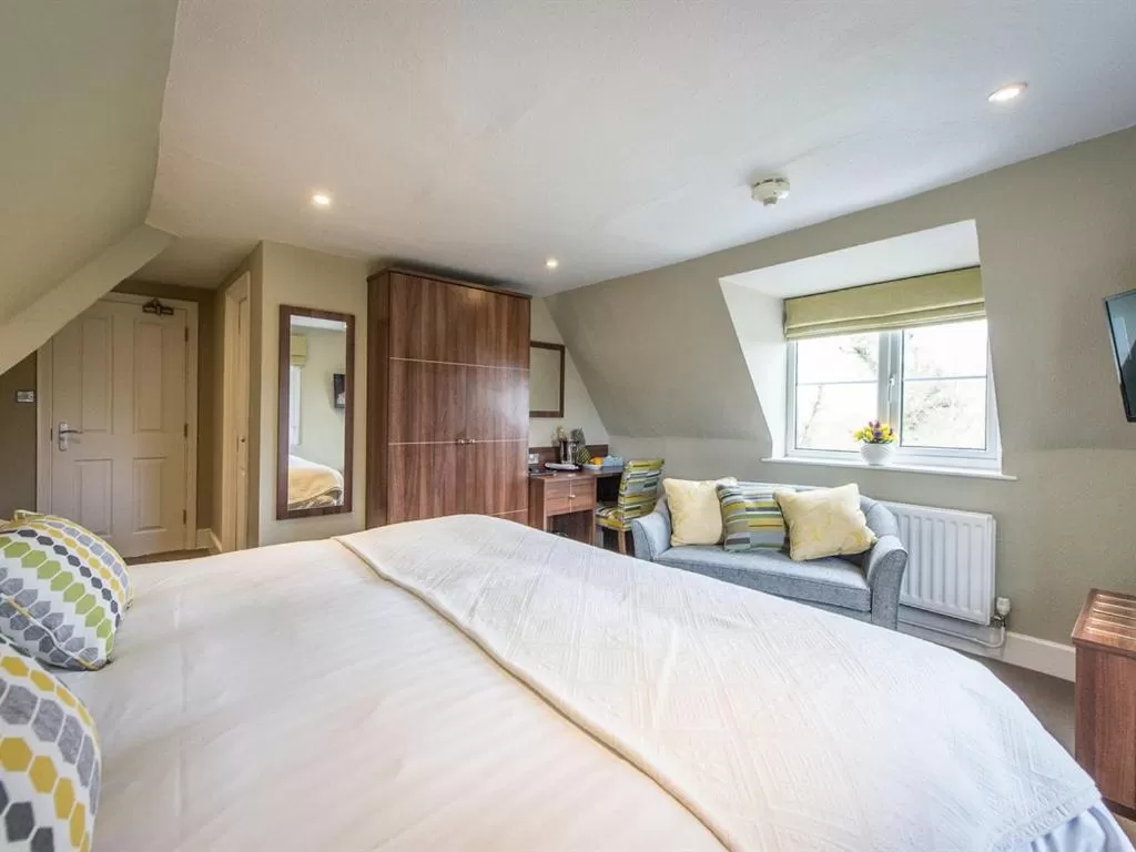 Bedroom, Bed in The Cliffe at Dinham