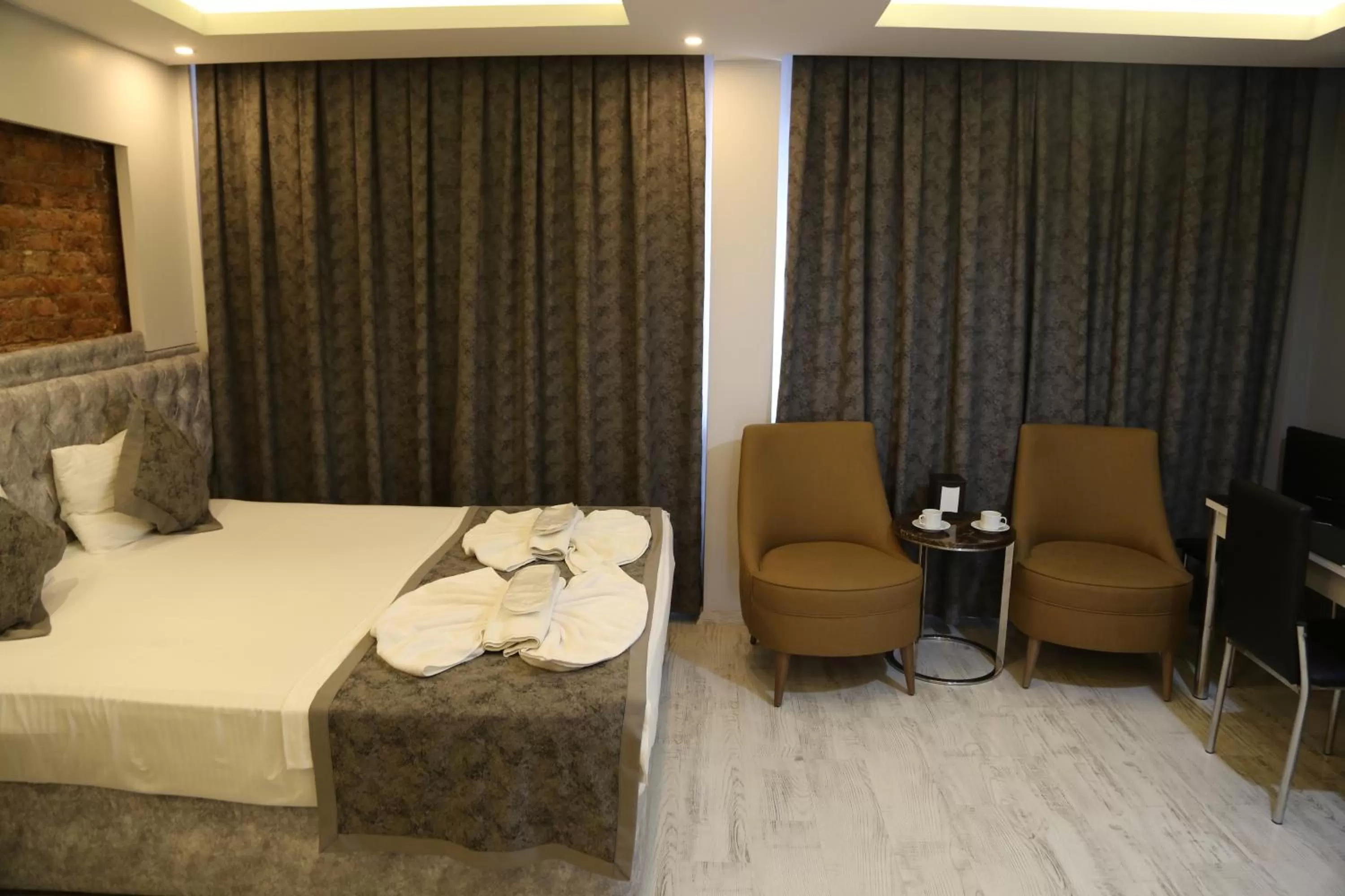 Photo of the whole room in Arat Apartments