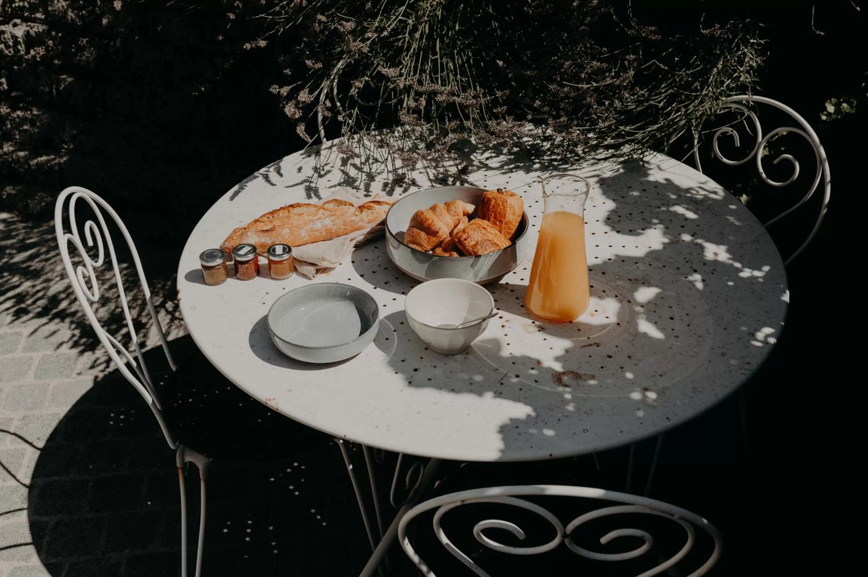 Decorative detail in l'Herbier - chambre d'Hôtes -