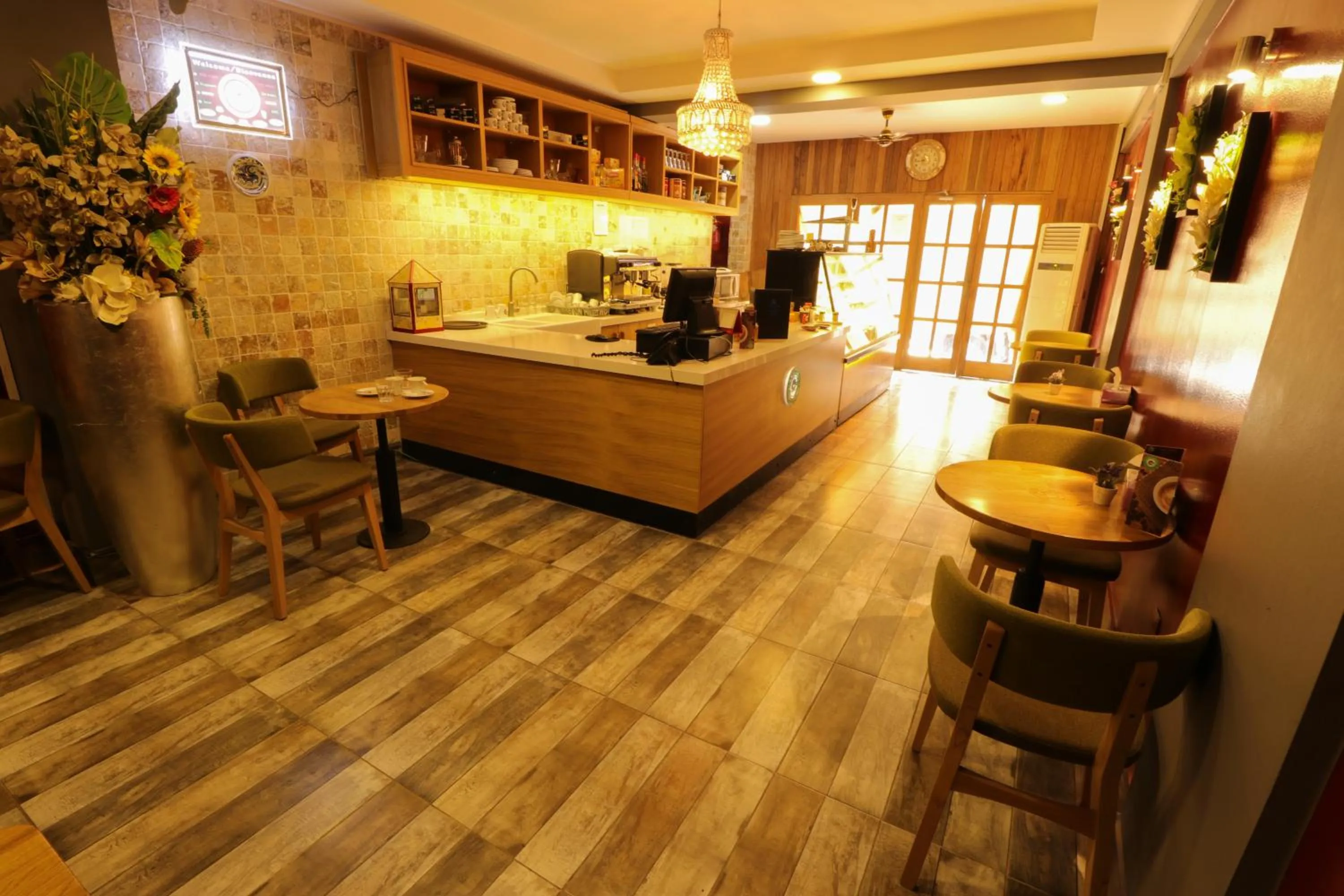 Lounge or bar in Atlantic Hotel