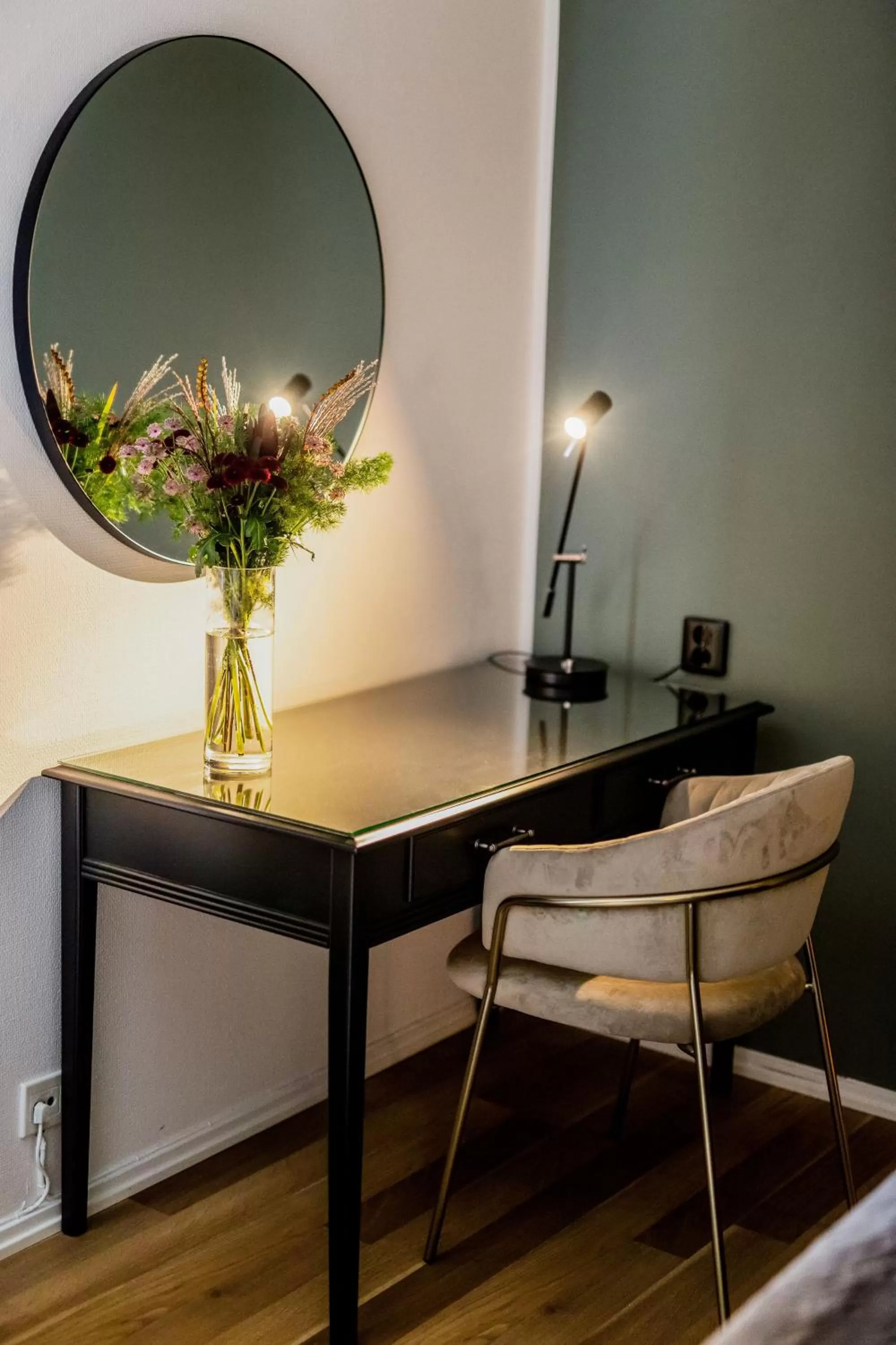 Seating area in Home Hotel Cardinal