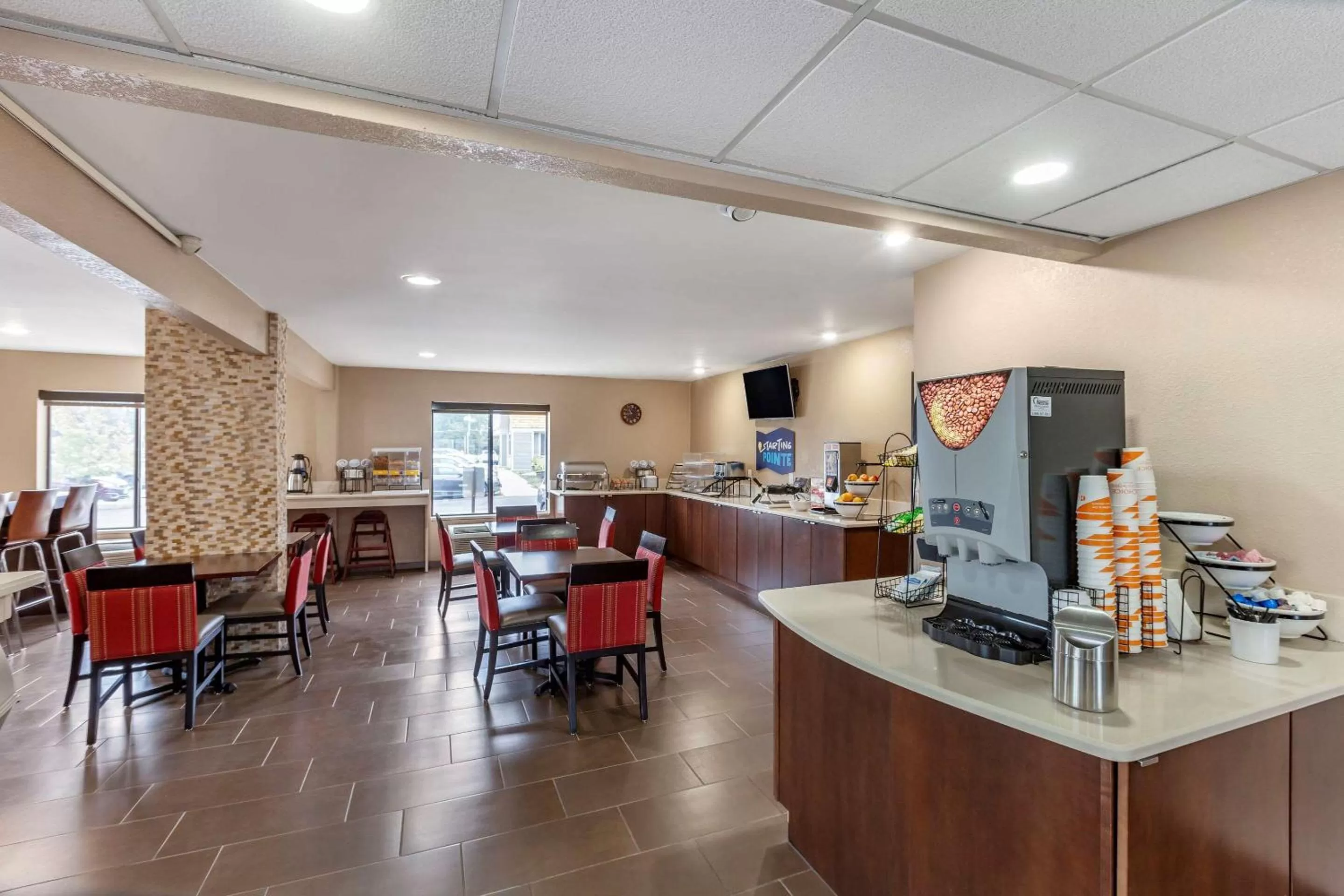 Restaurant/places to eat in Clarion Pointe Racine - Mount Pleasant