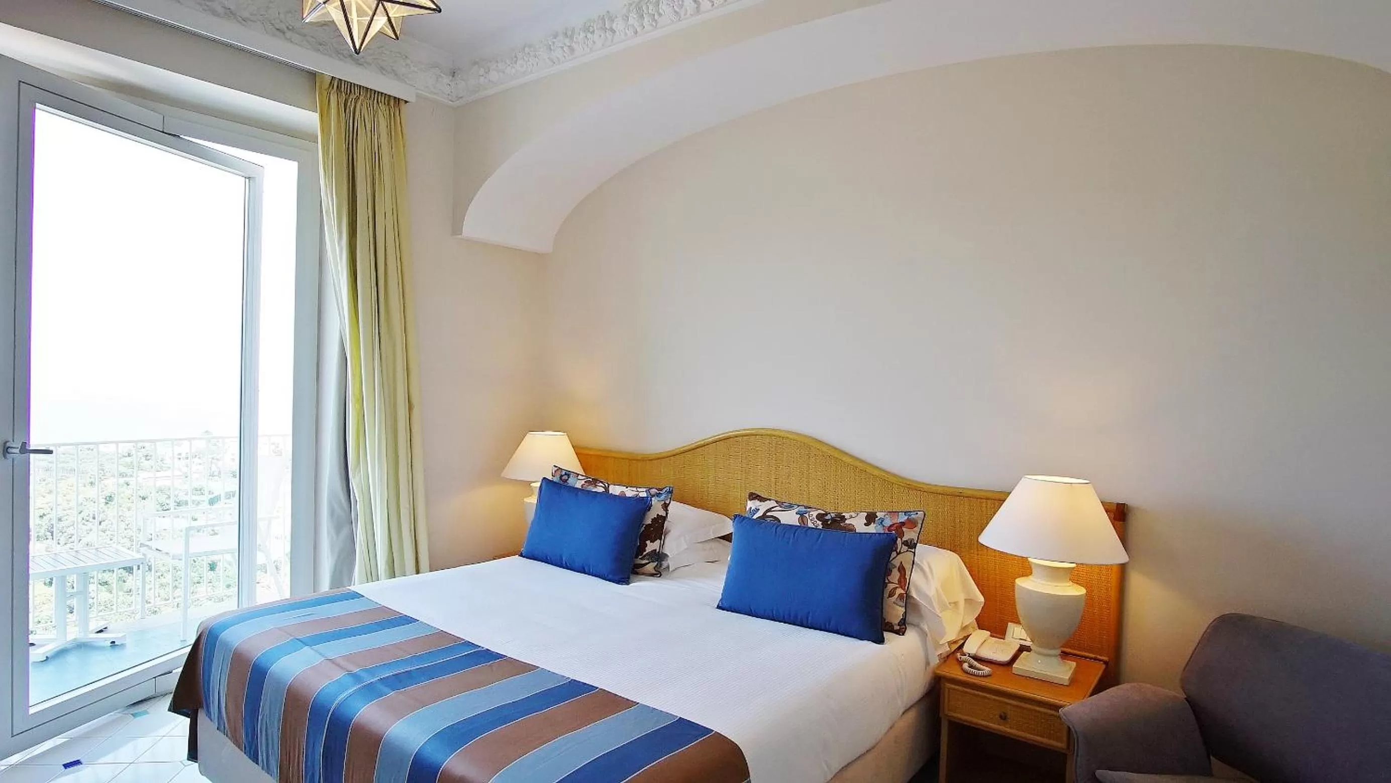Double or Twin Room with Balcony and Sunset Sea View in Grand Hotel Aminta