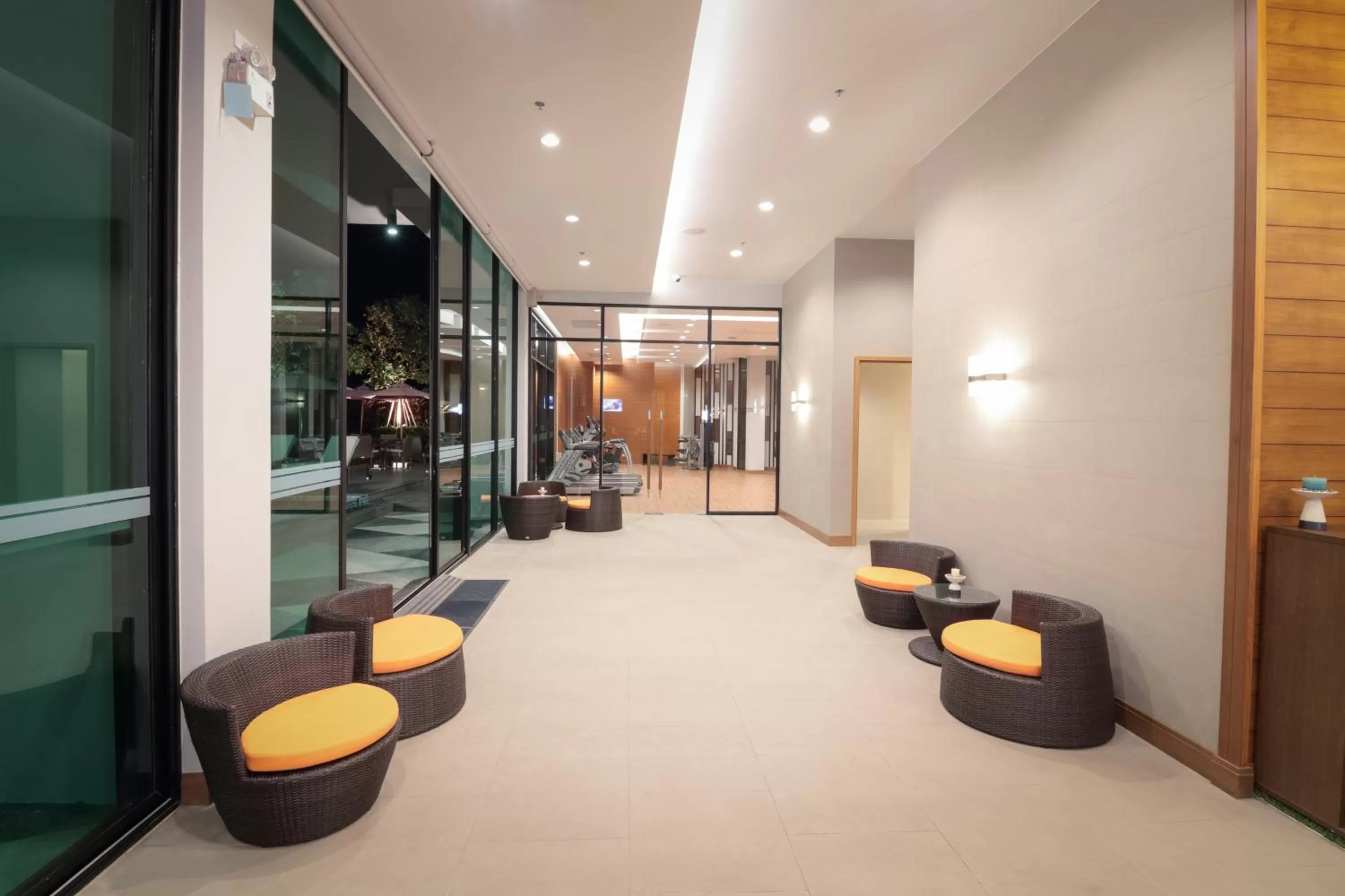 Swimming pool in Grand Fortune Hotel Nakhon Si Thammarat