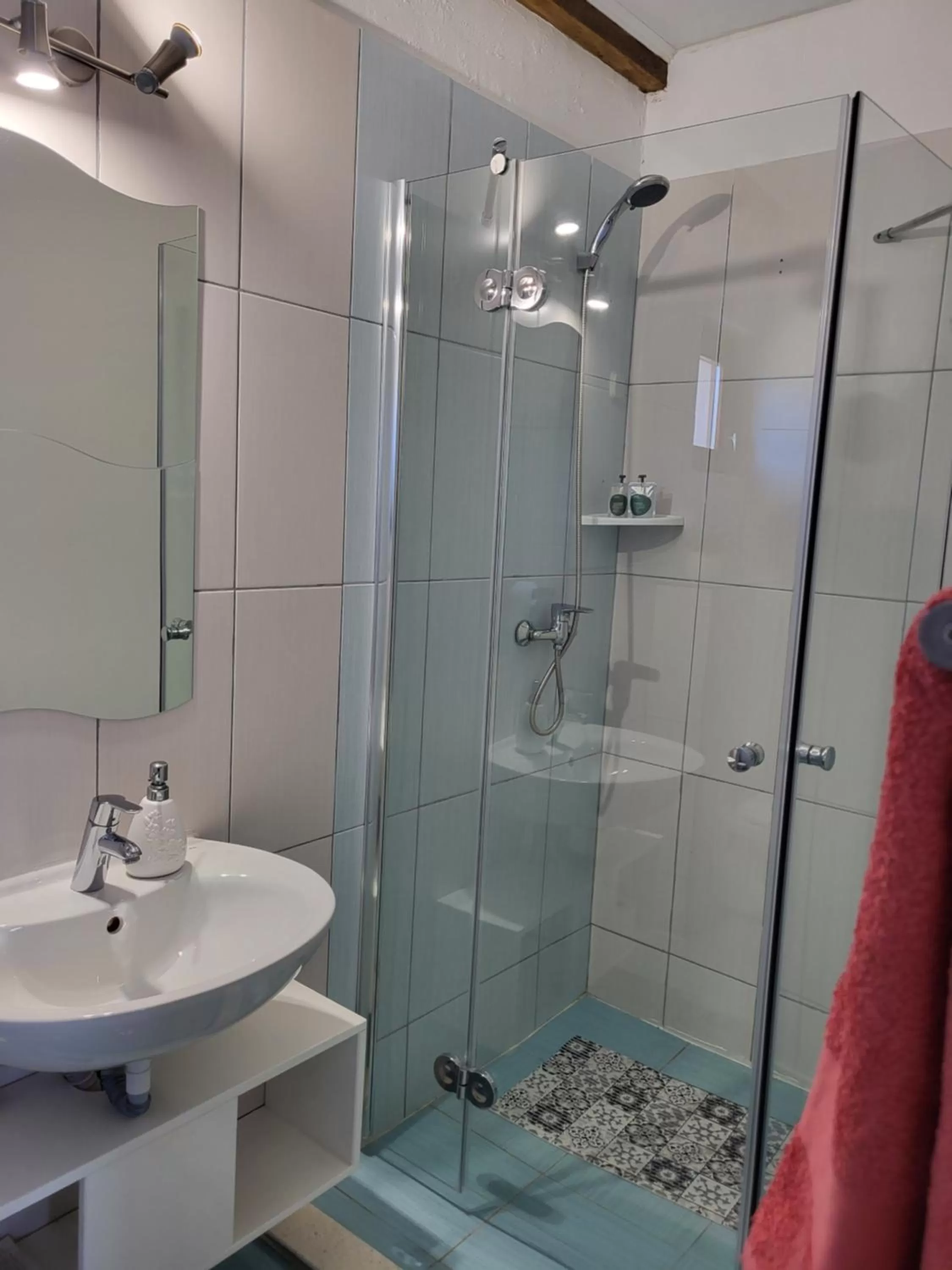 Bathroom in Agroturizam Duvančić - Konoba dida Marka