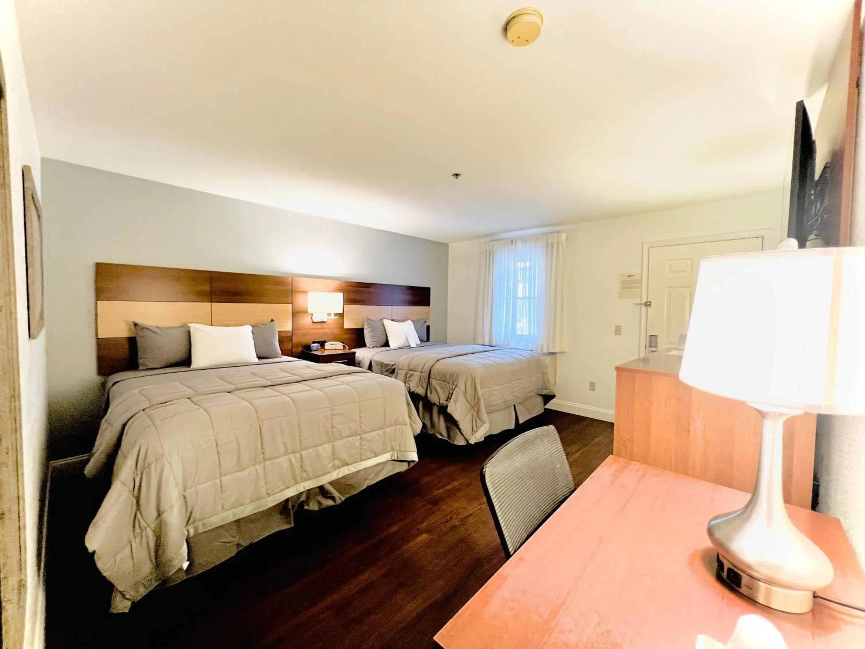 NonSmoking 2Doubles 1st FL Village PET FRIENDLY in Inn at Cemetery Hill NonSmoking 2Doubles 1st FL Village PET FRIENDLY in Inn at Cemetery Hill