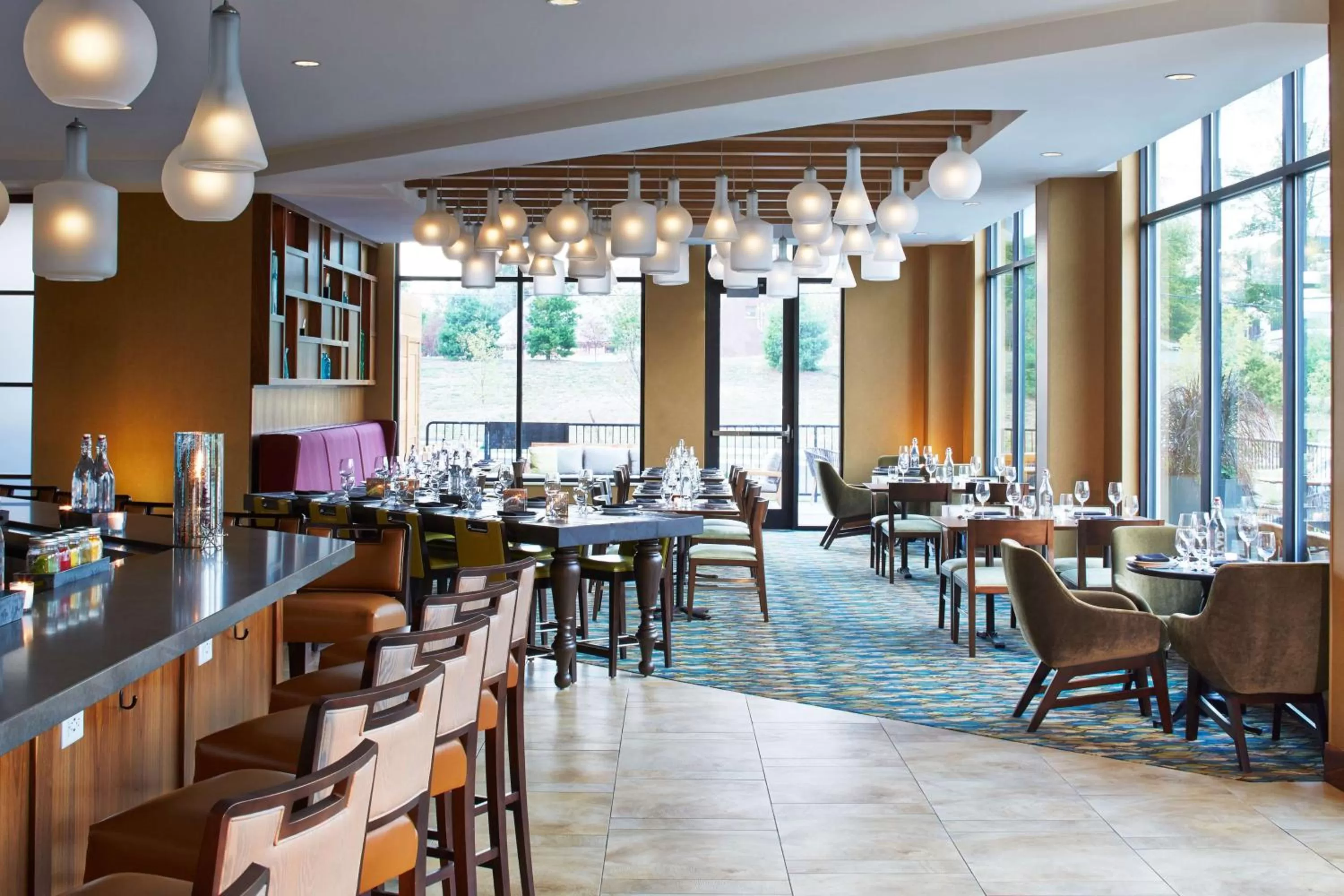 Restaurant/places to eat in Hilton Garden Inn Boston/Marlborough