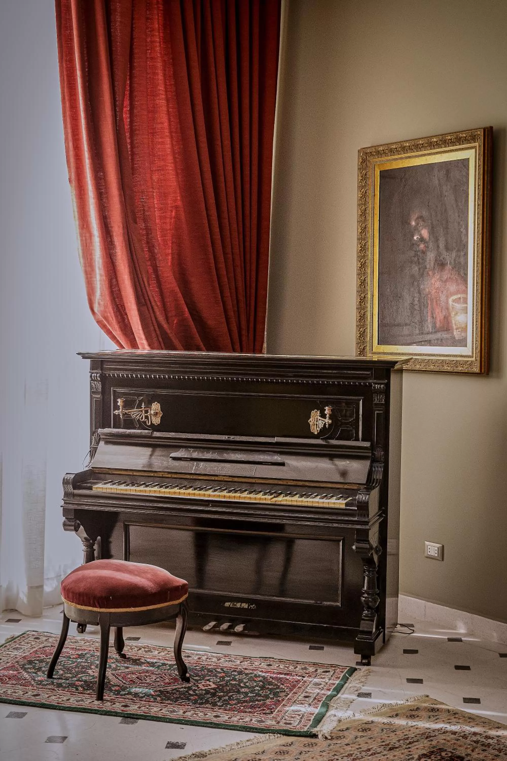 Property building, TV/Entertainment Center in Nino Hotel Boutique